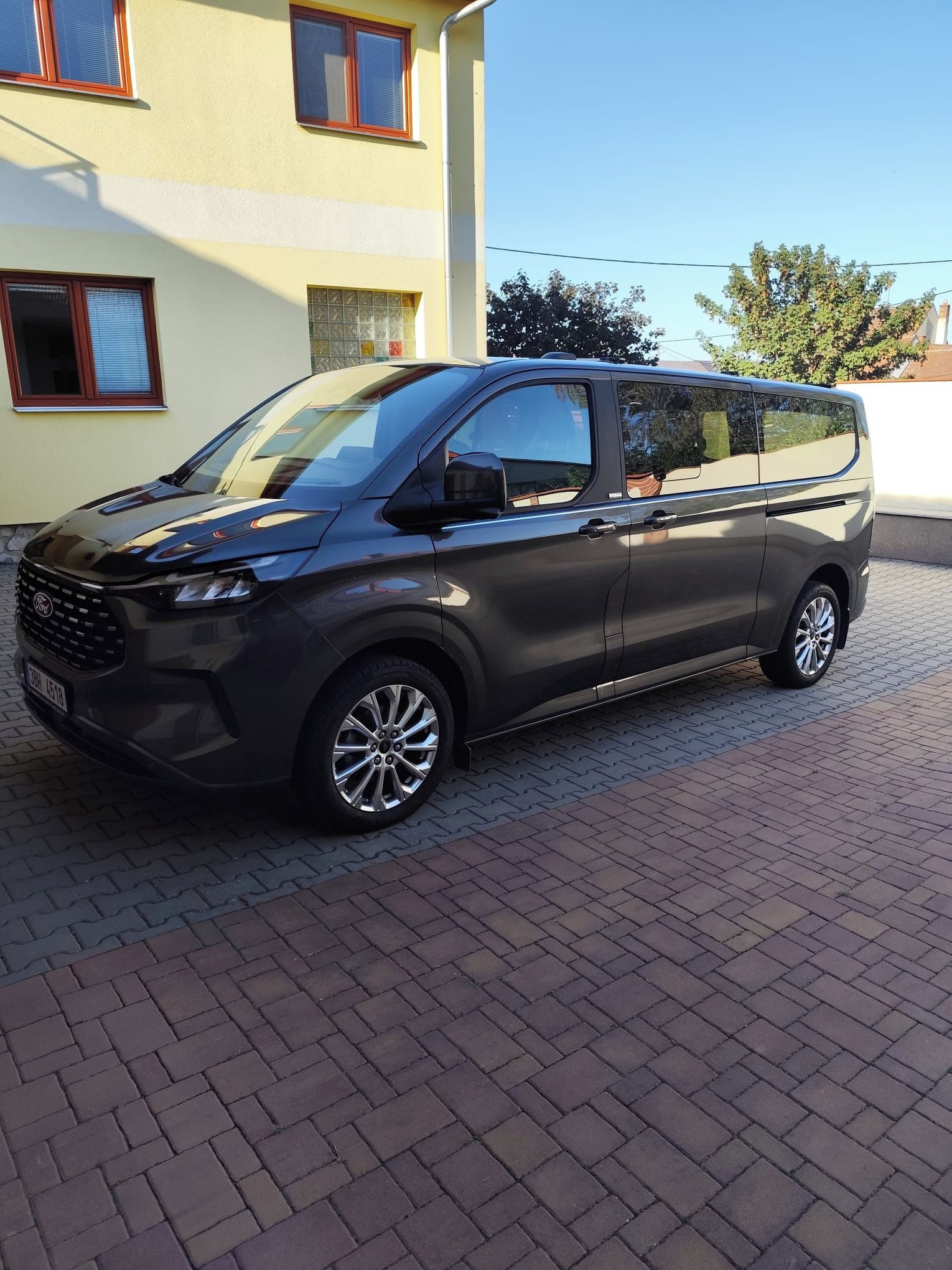 Ford Tourneo Custom, Titanium X, L2, 360°kamera - fotka 4