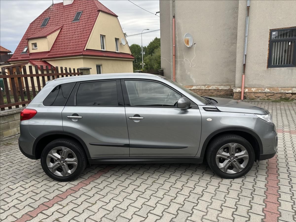 Suzuki Vitara, 1,6 4x4 TAŽNÉ - fotka 2
