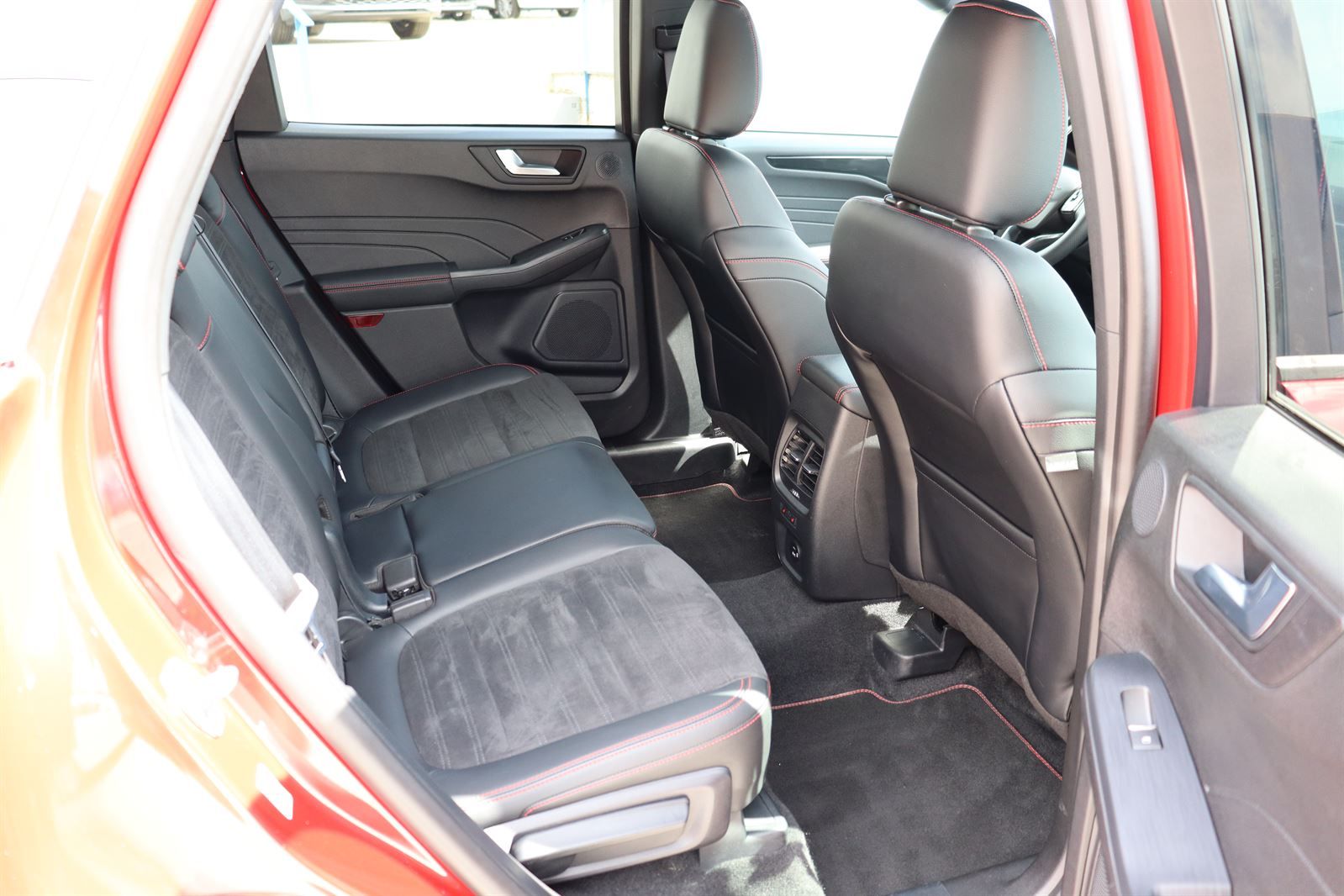 Ford Kuga, 1.5 EcoBoost ST-Line X - fotka 6