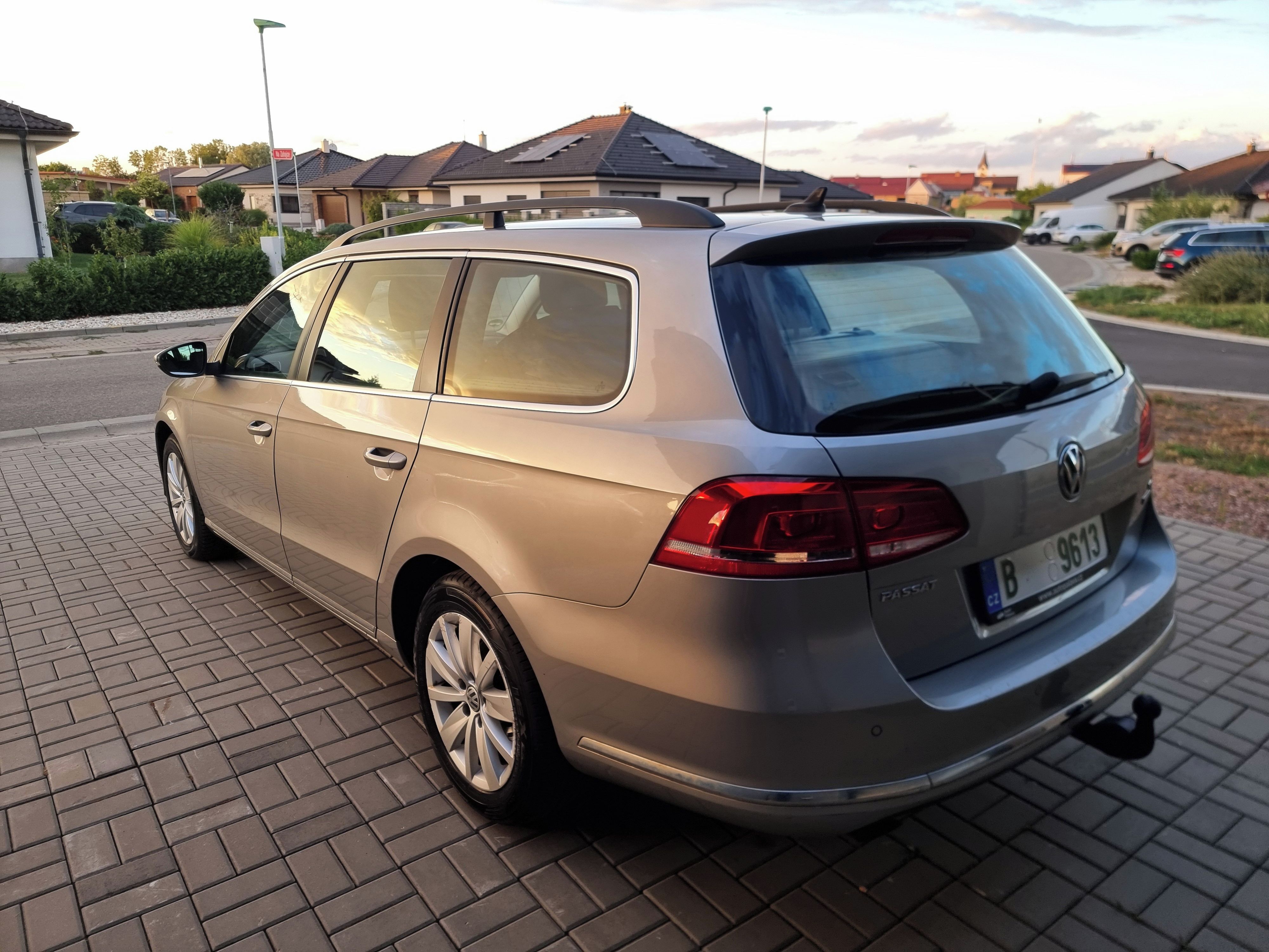 Volkswagen Passat, 2014 | 1.4TSI | NÁJEZD 195TIS - fotka 4