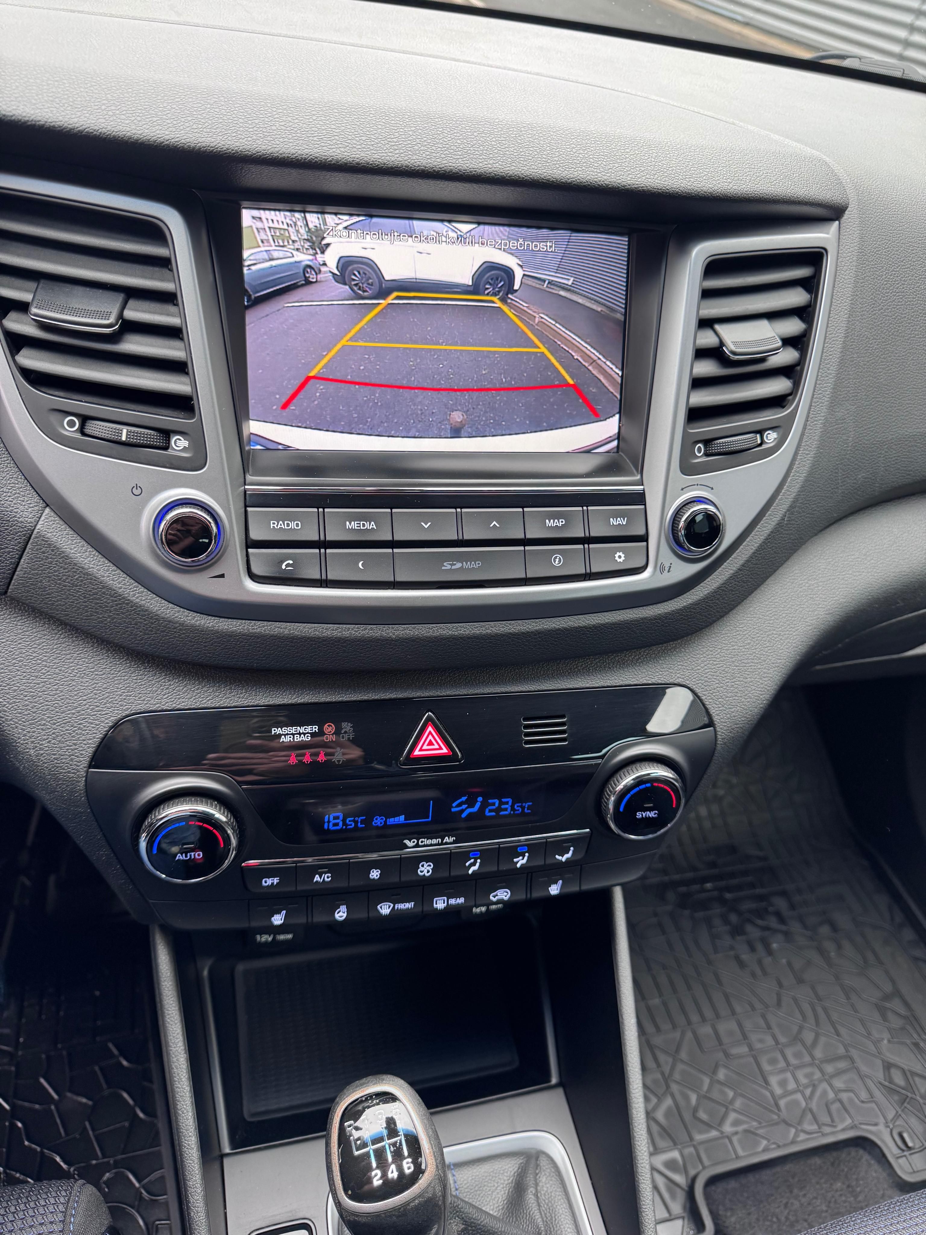 Hyundai Tucson, Prodám Hyundai Tucson 1,6 CRDI - fotka 4