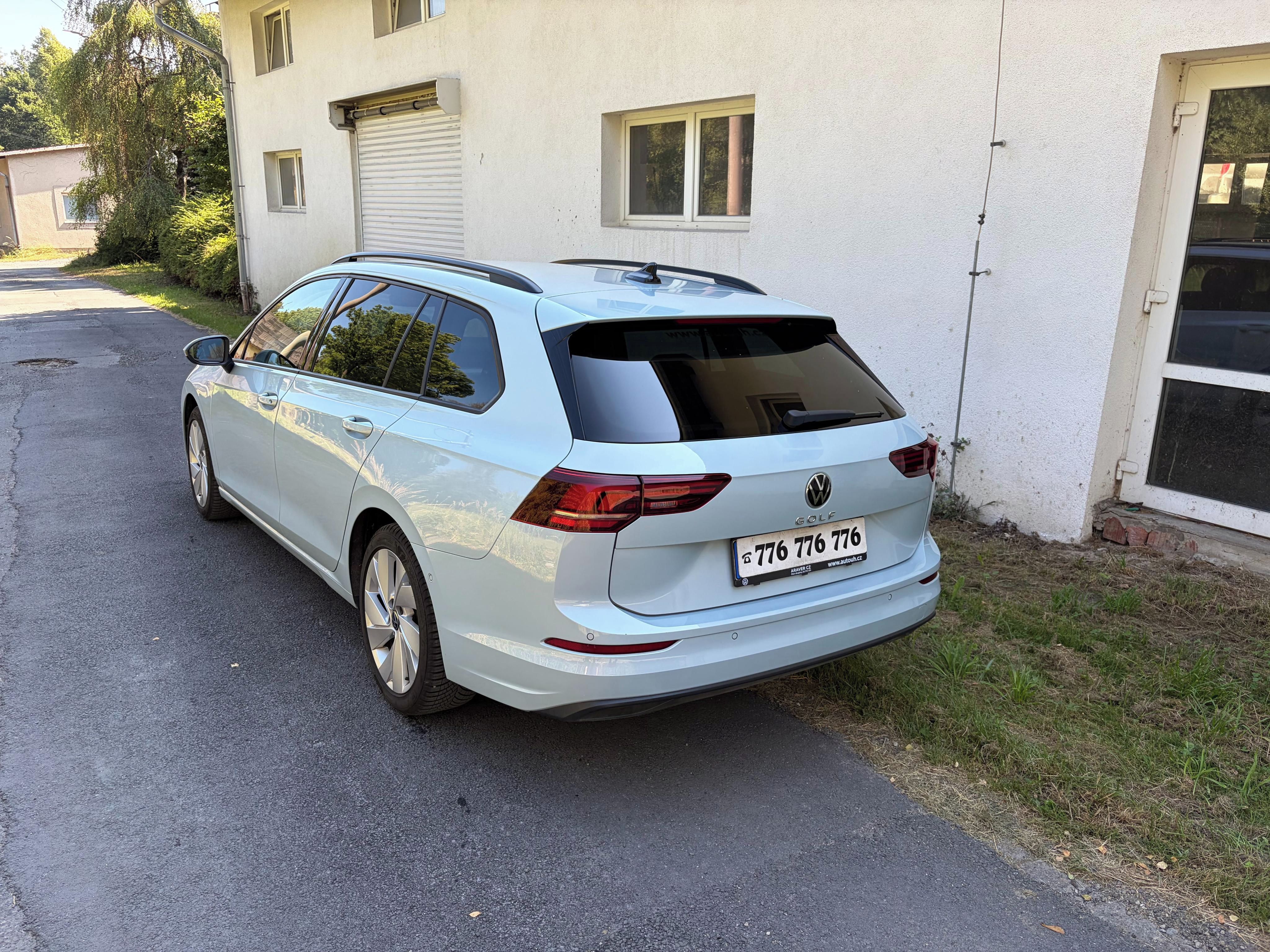 Volkswagen Golf, 1.5 TSI 110kw 1.maj ČR TOP STA - fotka 5