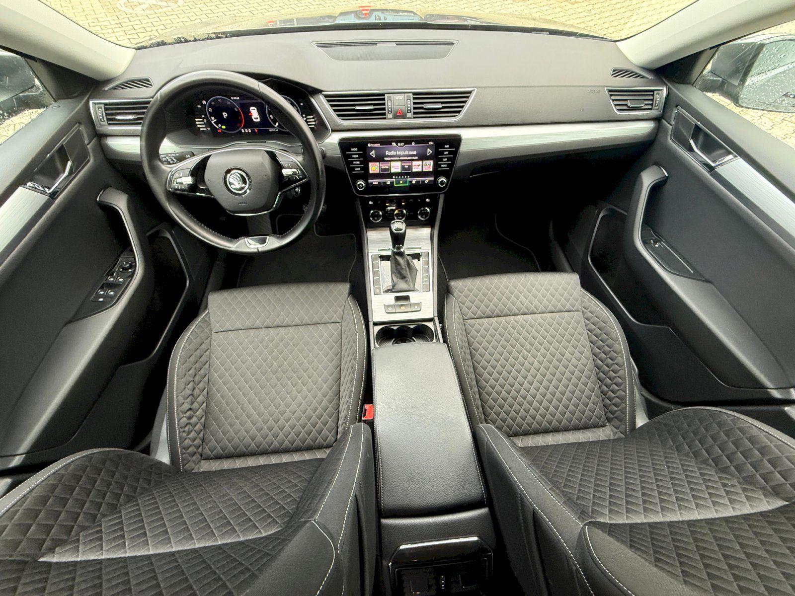 Škoda Superb, 1.5TSI 110kW/150PS DSG AMB - fotka 5
