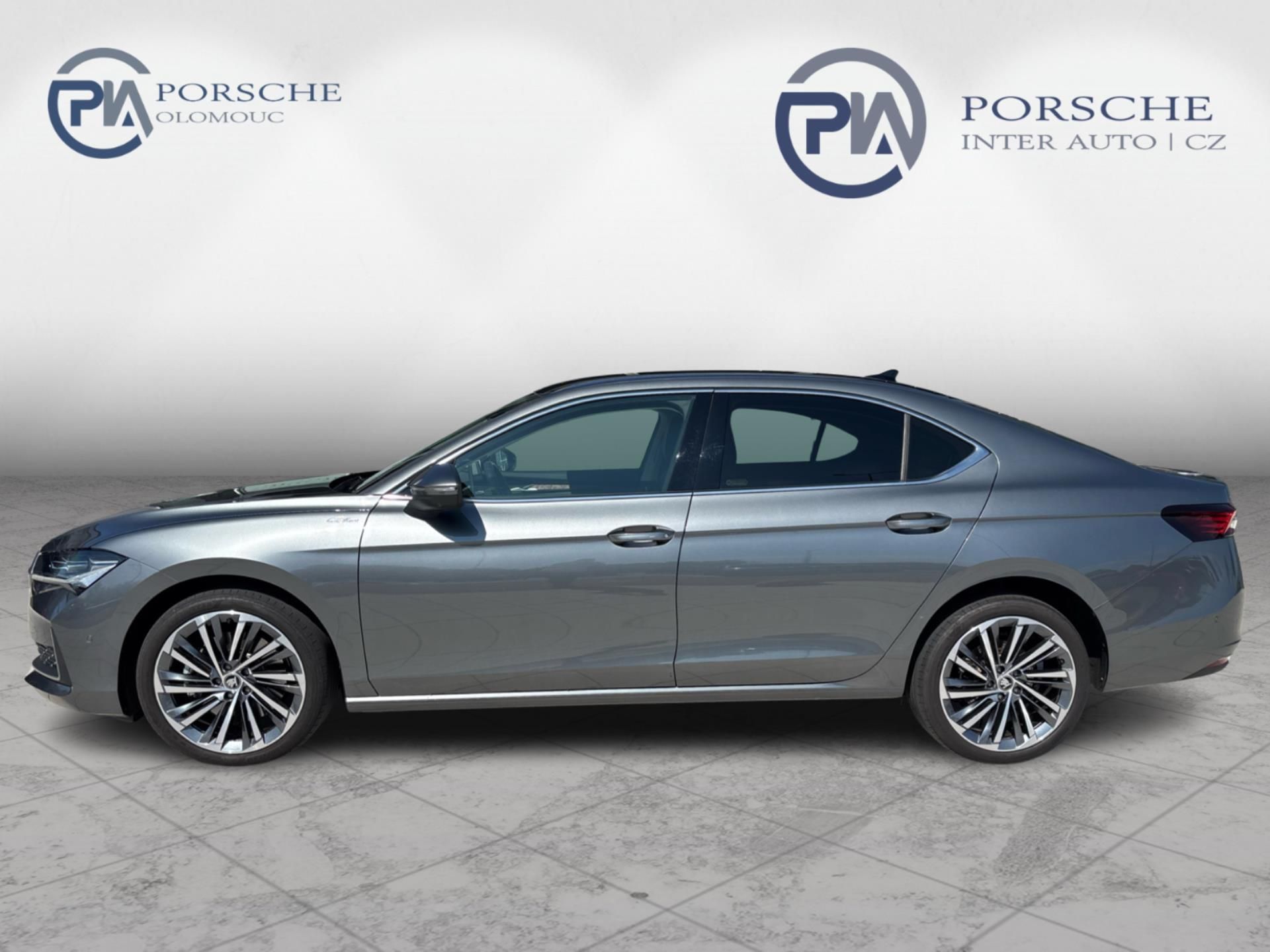 Škoda Superb, L&K 2.0TDI 142kW 4x4 DSG - fotka 4