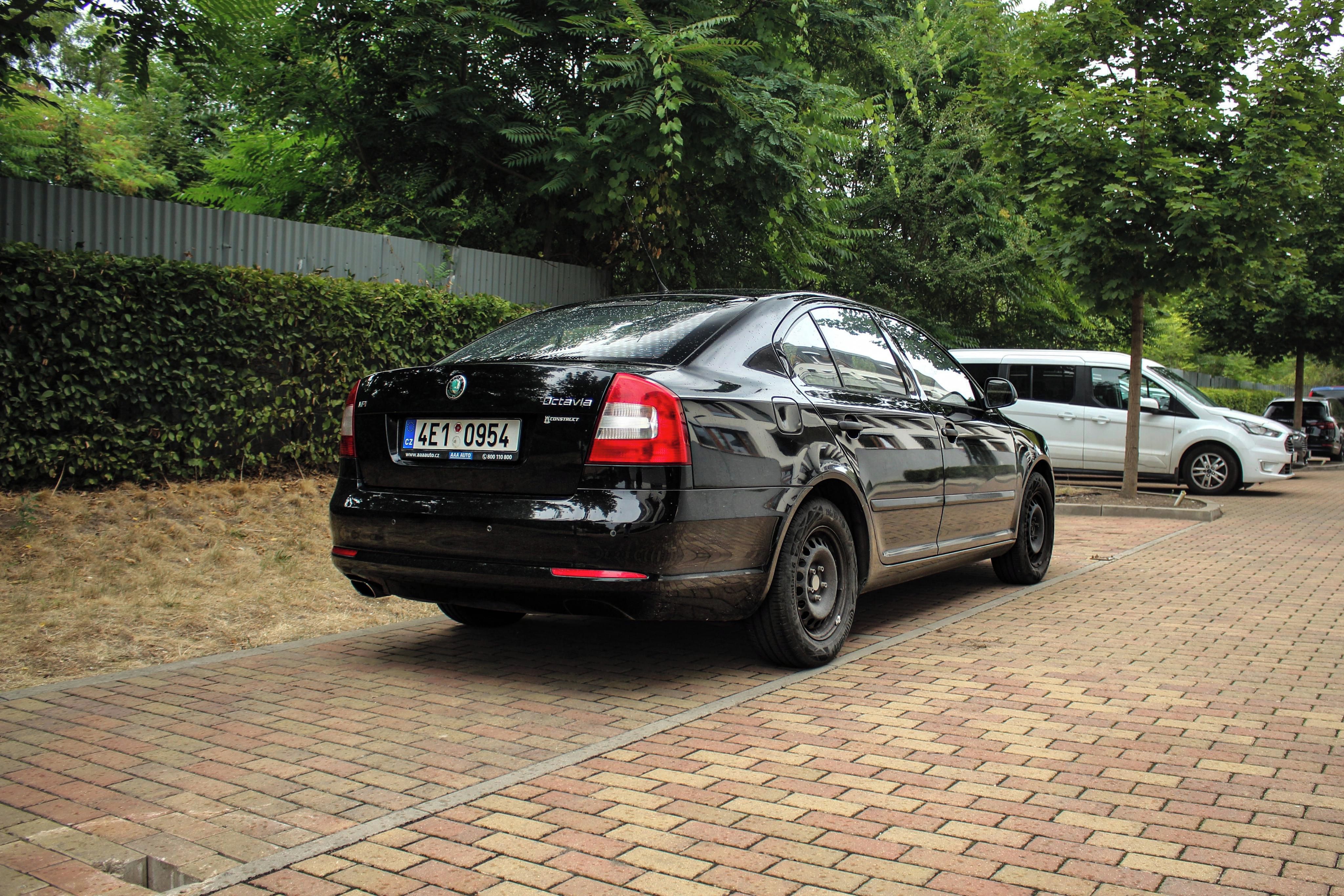 Škoda Octavia, 1,6 MPI Servisni knížka - fotka 5