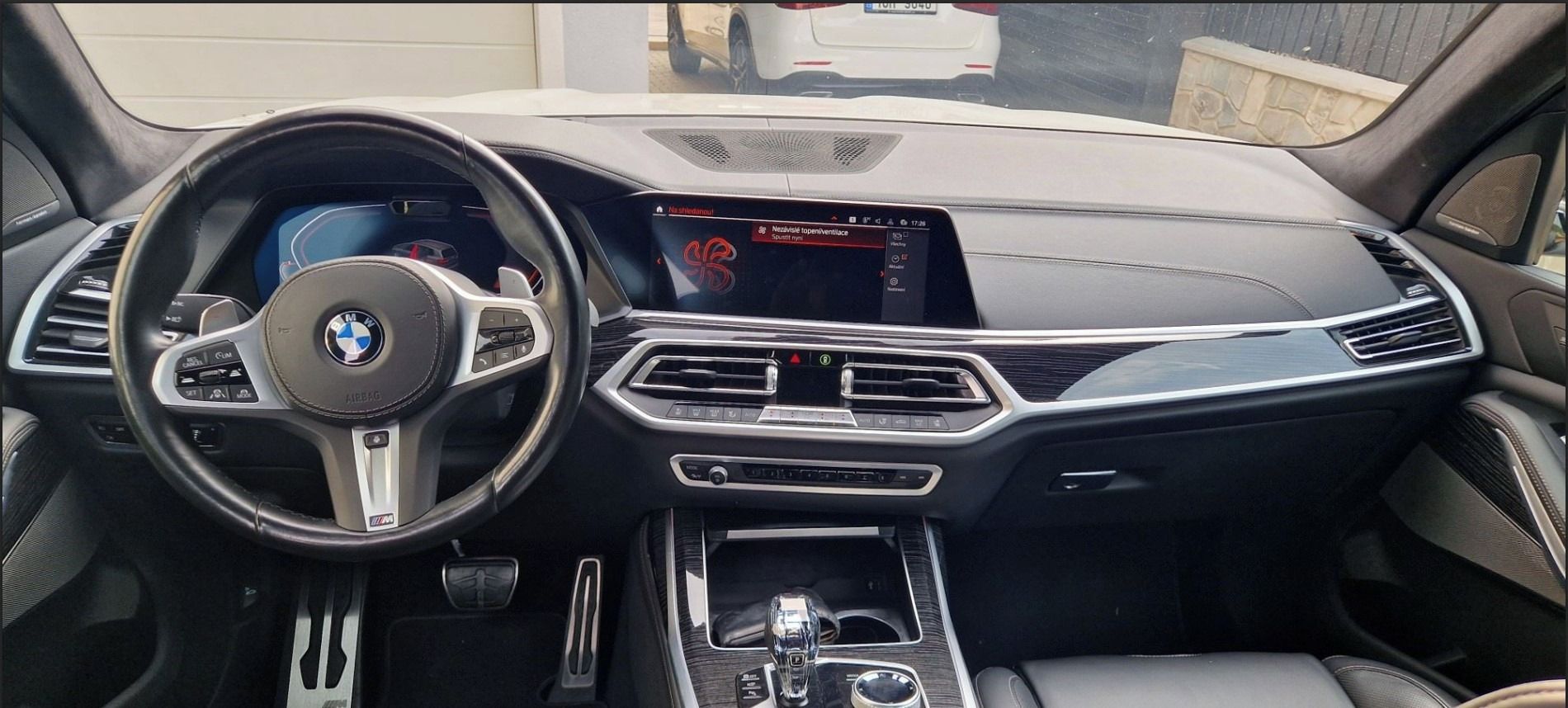 BMW X7, xDrive40i M - fotka 5