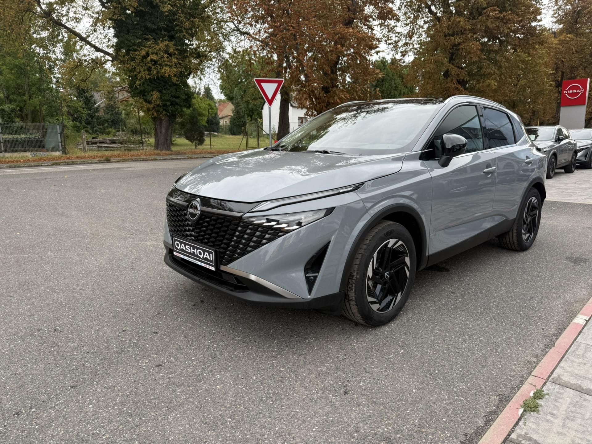 Nissan Qashqai, 4WD N-CONNECTA + COLD PACK + G - fotka 3