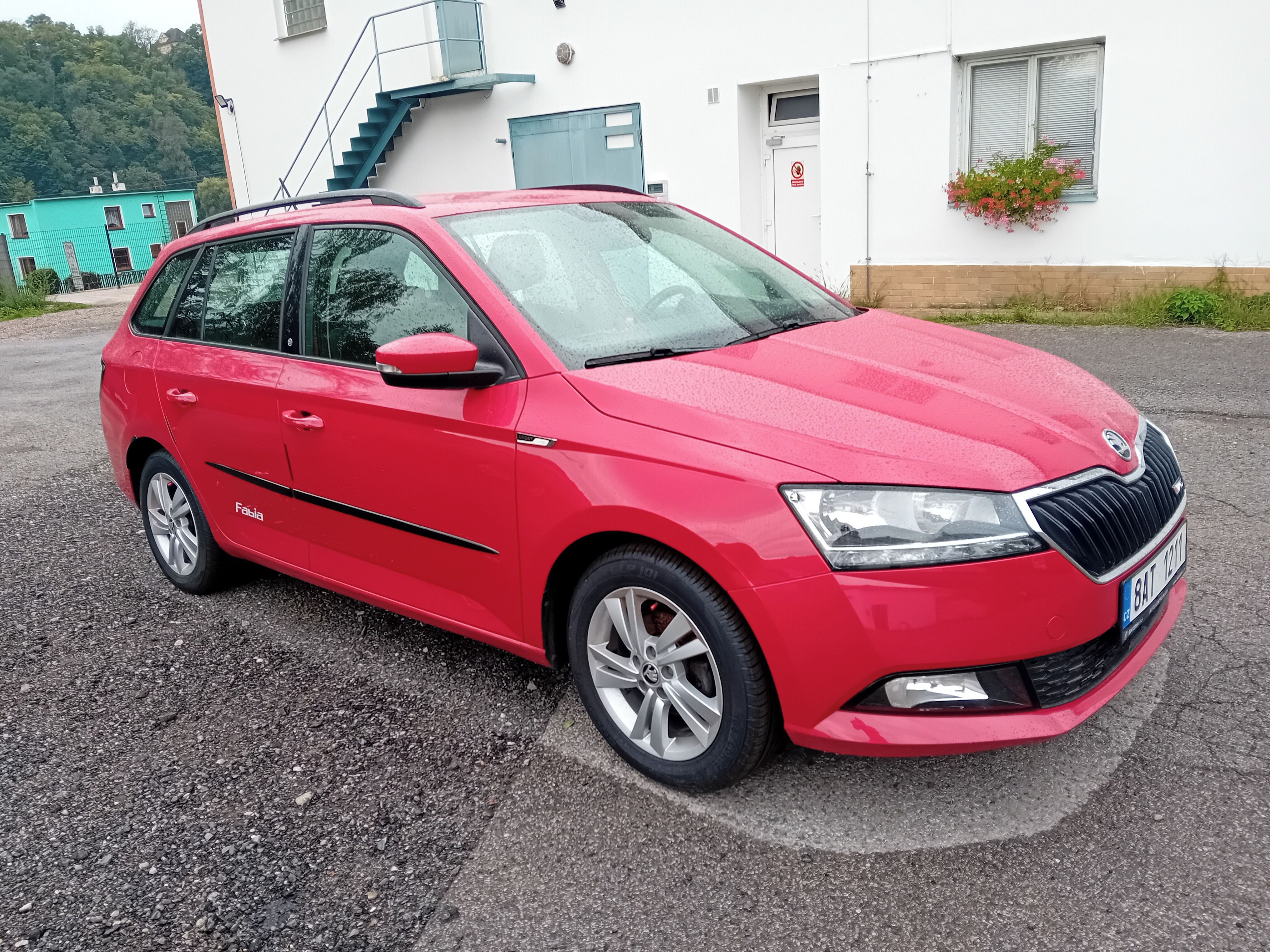 Škoda Fabia, III 1.0 TSI KOMBI ČR - fotka 3