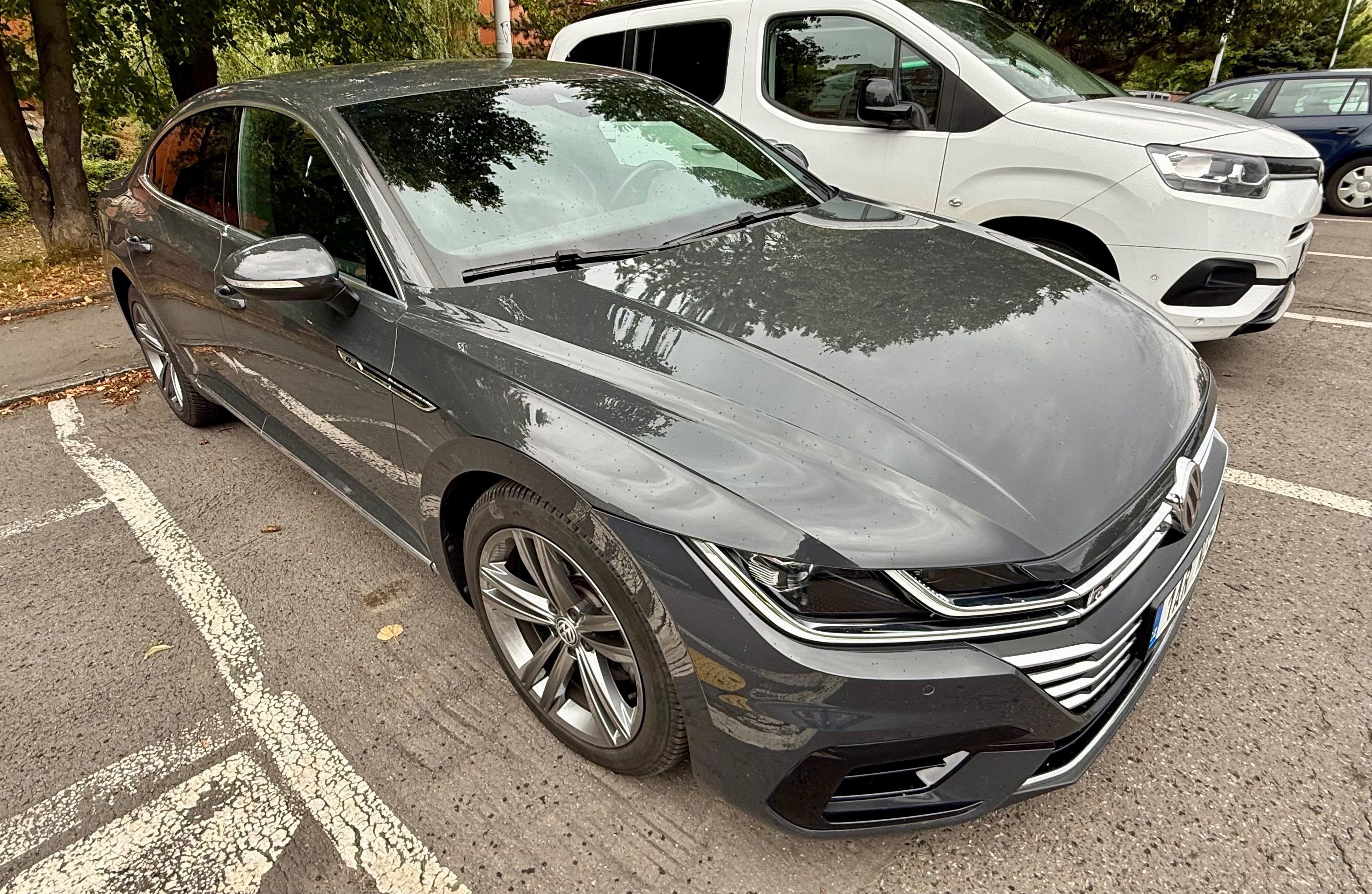 Volkswagen Arteon, 2.0 TSI DSG R-Line 140 kW - fotka 4