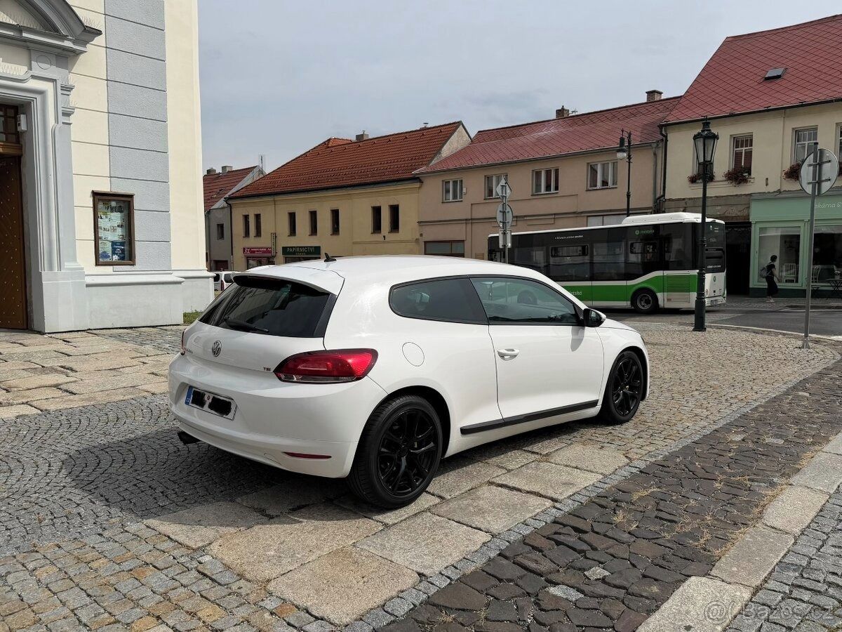 Volkswagen Scirocco, 1.4 TSI 118 kW - fotka 4