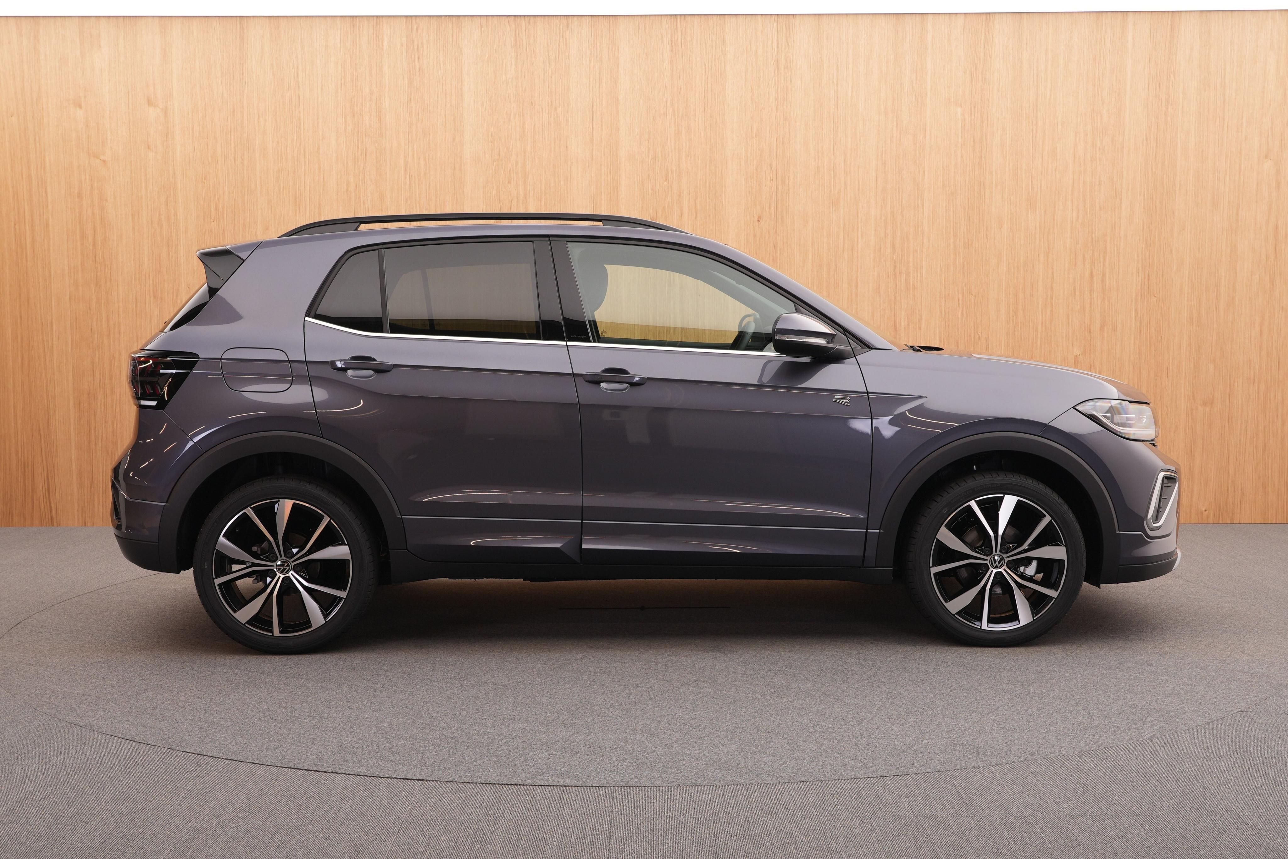 Volkswagen T-Cross, R-Line Limited 1.0 TSI DSG - fotka 5