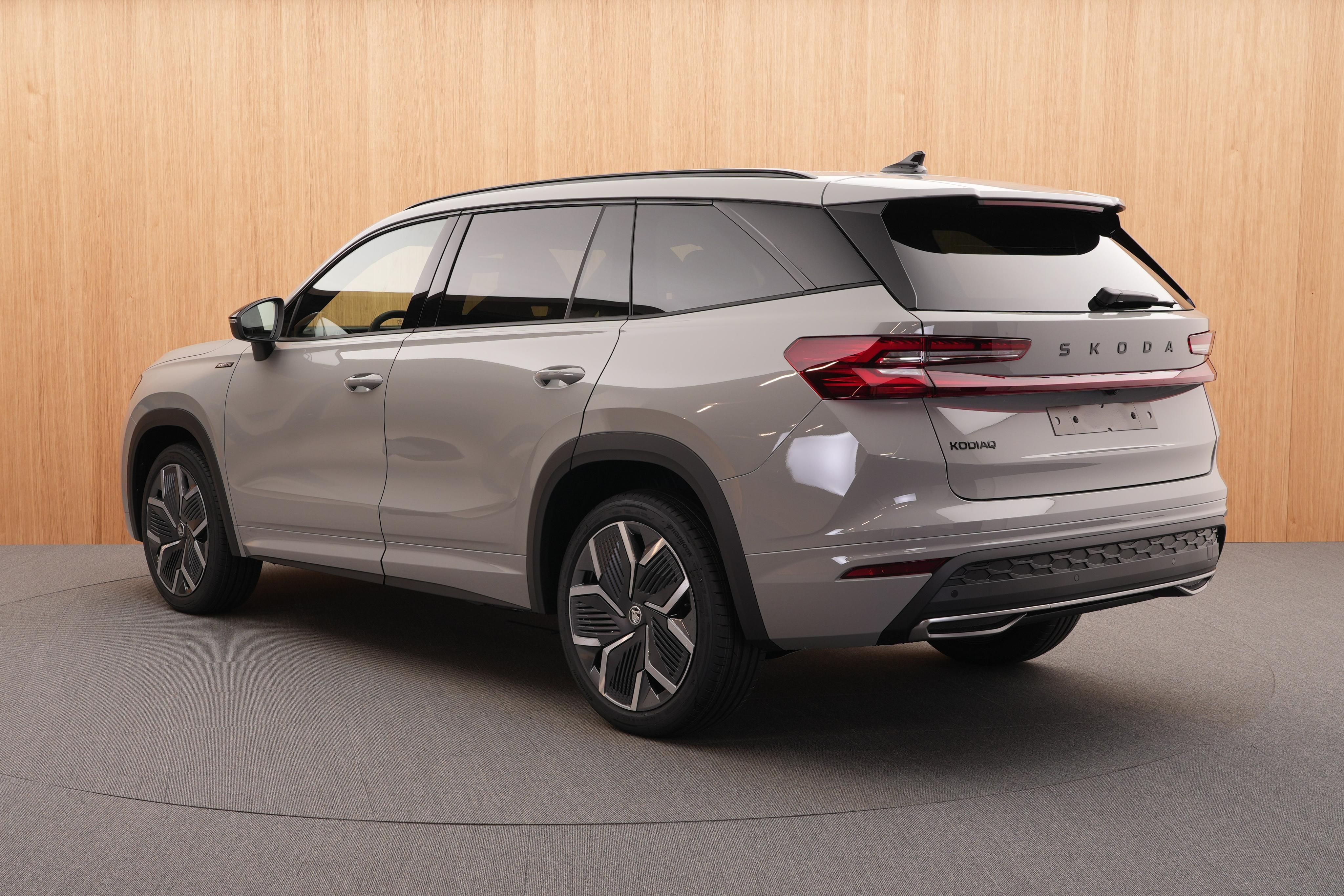 Škoda Kodiaq, Sportline 1.5 TSI DSG - fotka 3