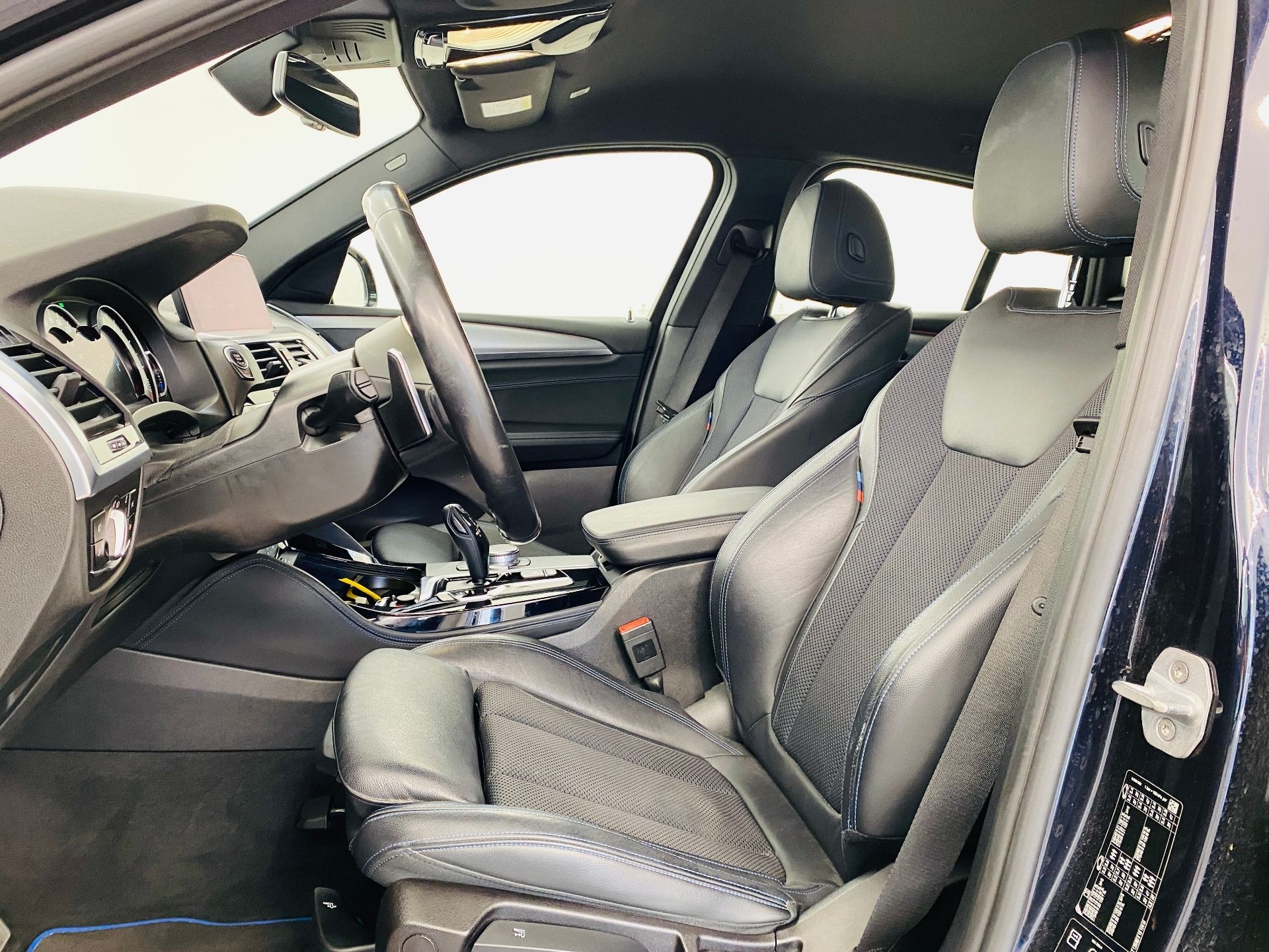 BMW X4, 30i 185kw - fotka 5