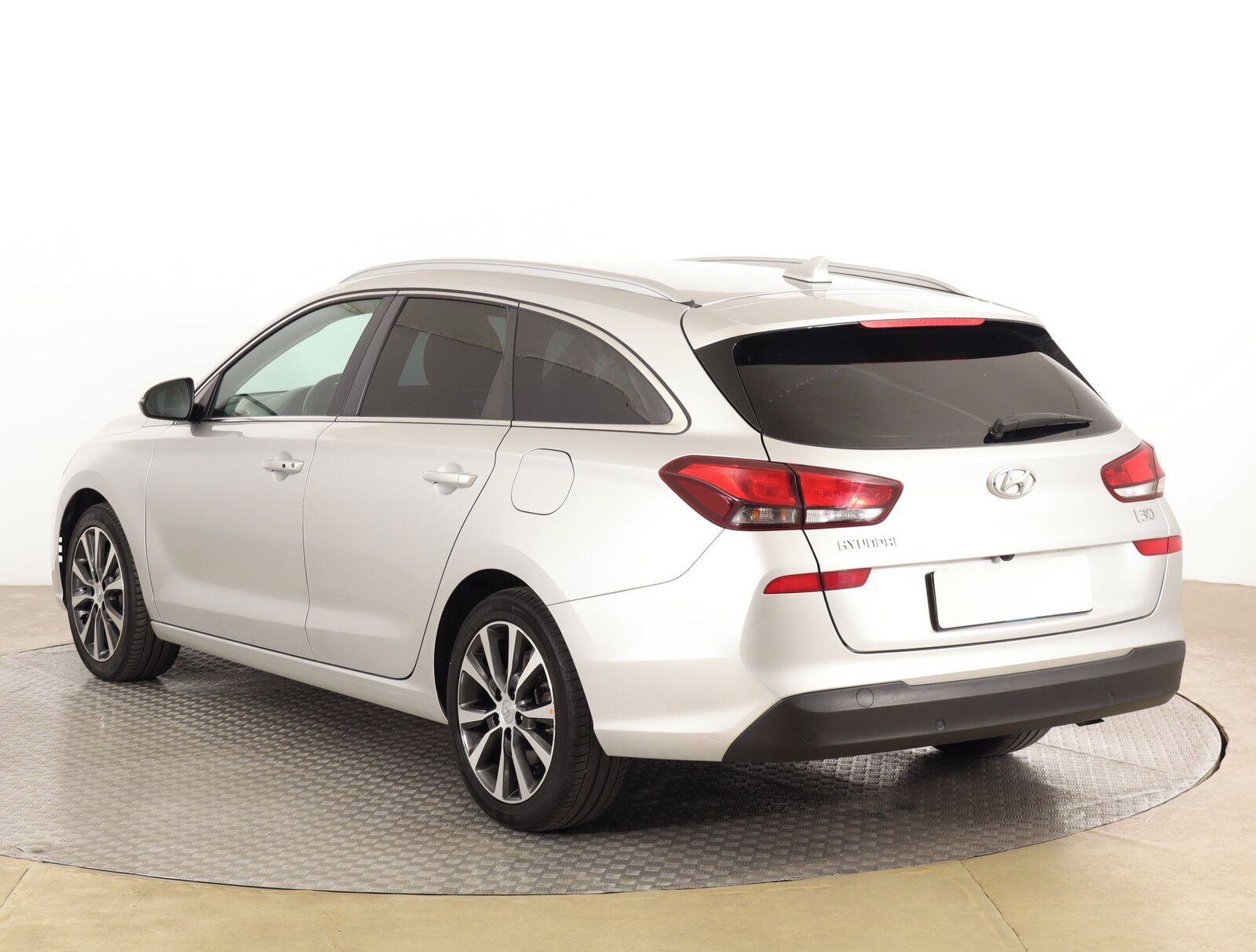 Hyundai i30, 1.4 T-GDI, Style, Automat - fotka 4