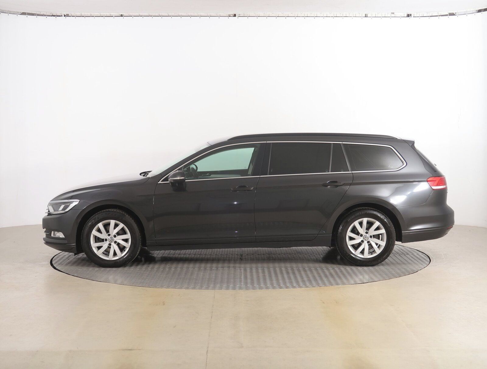 Volkswagen Passat, 2.0 TDI, Automat, Serv.kniha - fotka 3