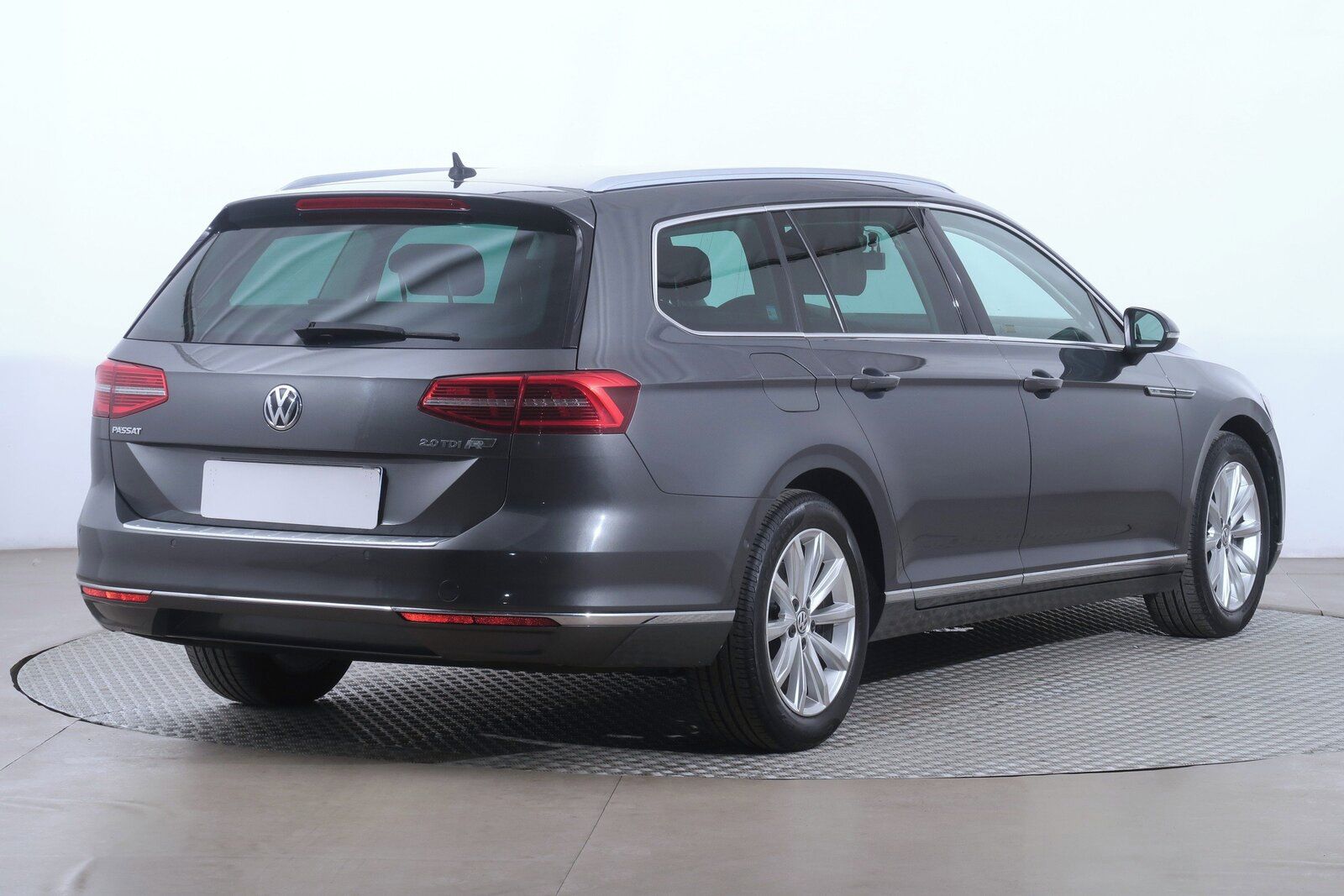 Volkswagen Passat, 2.0 TDI, Automat - fotka 5