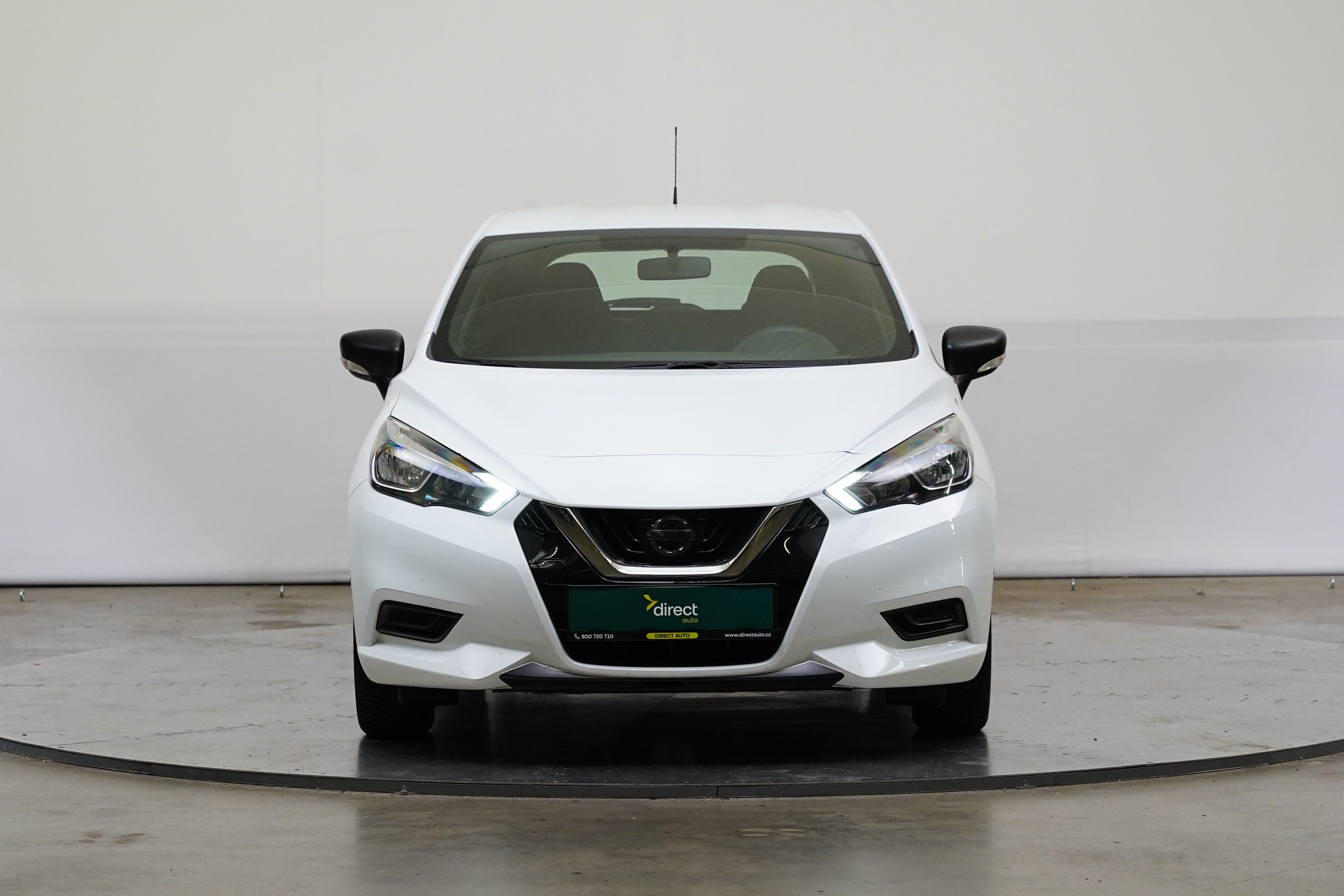 Nissan Micra, 1.0 i 52 kW Visia Plus - fotka 4