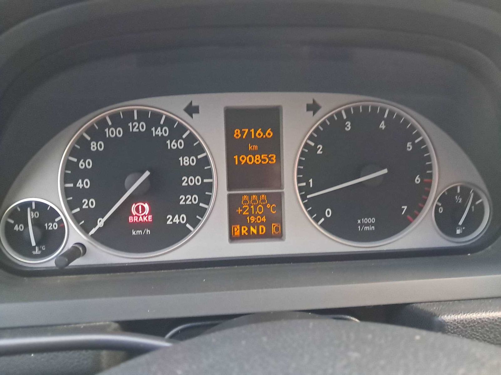 Mercedes-Benz Třídy B, 170, Automat, Kožené sedačky - fotka 3
