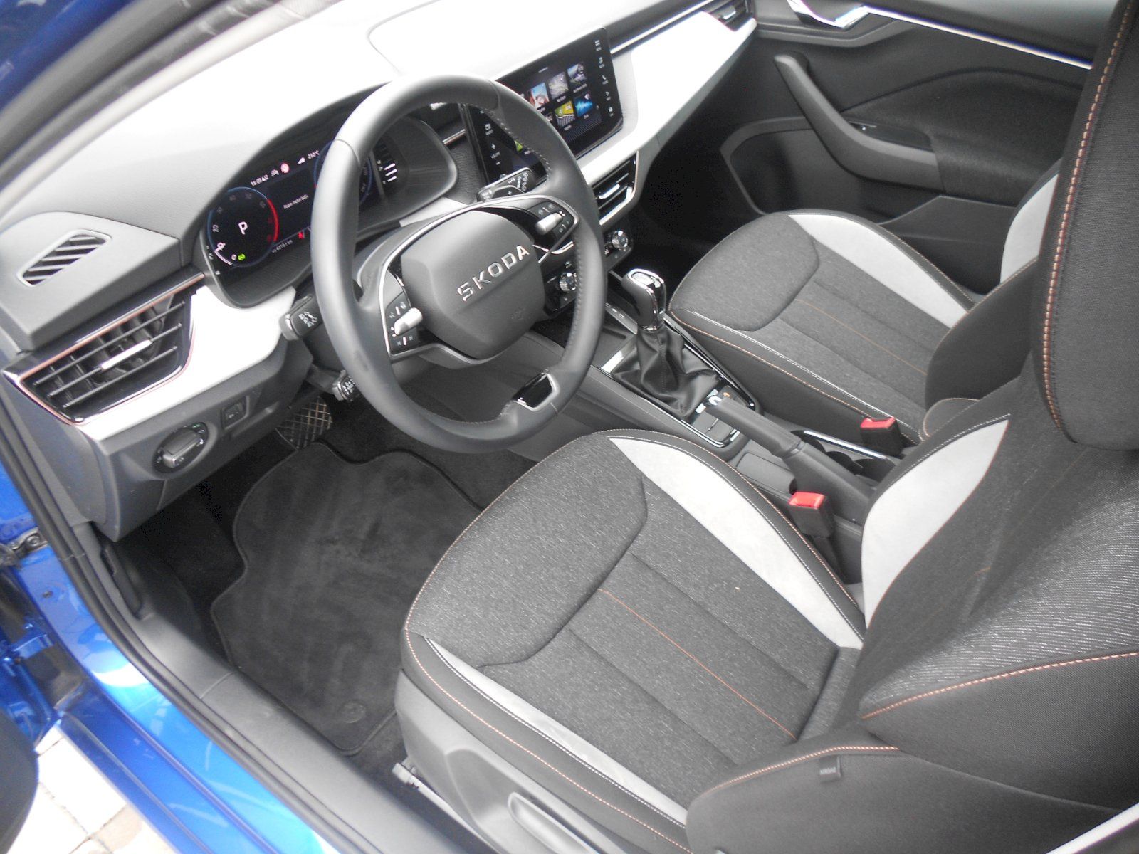 Škoda Scala, 1.0 TSI - 85 kW, Top Selection - fotka 5