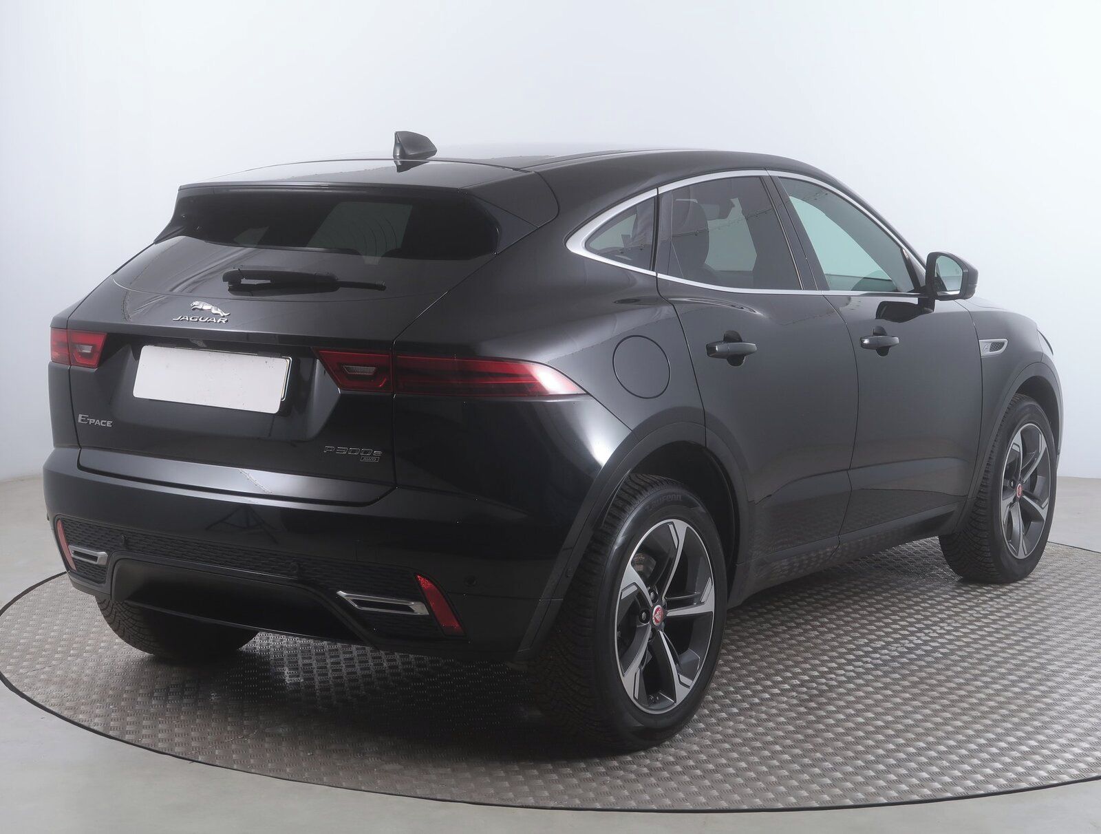 Jaguar E-Pace, P300e AWD, 4X4, Automat - fotka 5