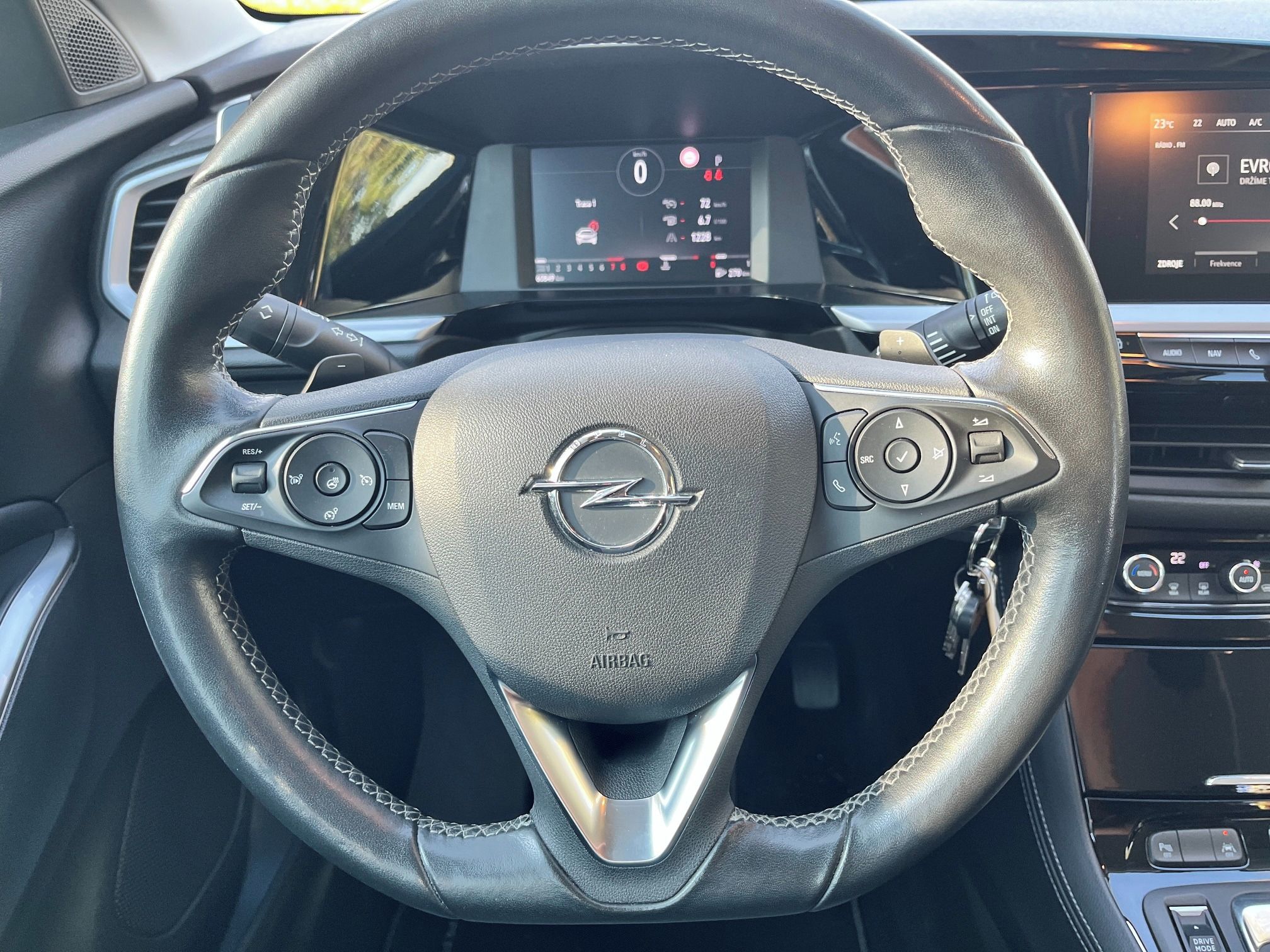 Opel Grandland, Opel Grandland 1.2 AT - fotka 5