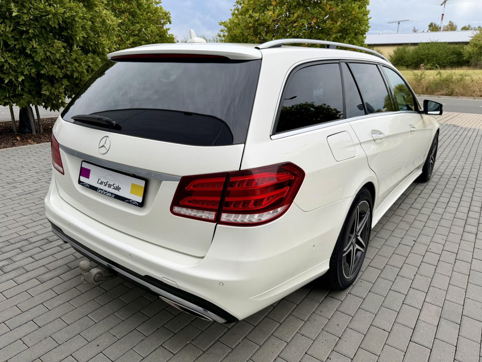 Mercedes-Benz Třídy E, E 350 BLUETEC 4MATIC AMG - fotka 6
