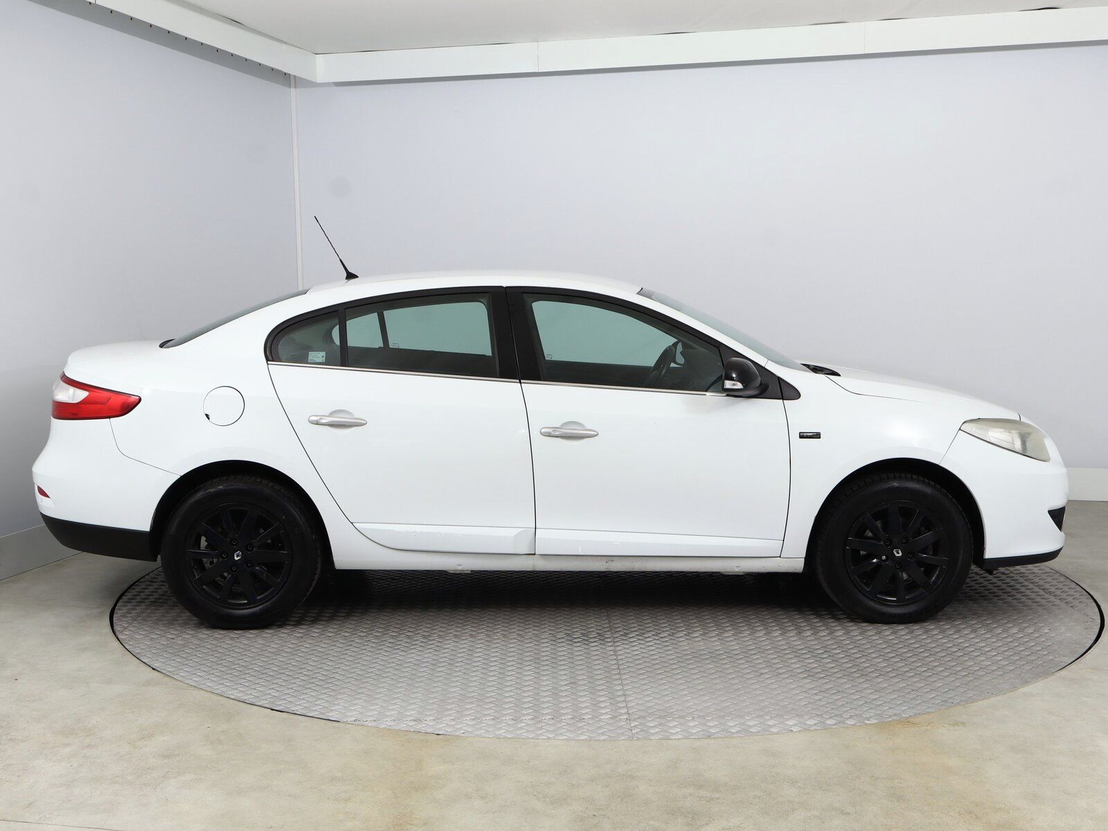 Renault Fluence, 1.5 dCi, Automatická klima - fotka 6