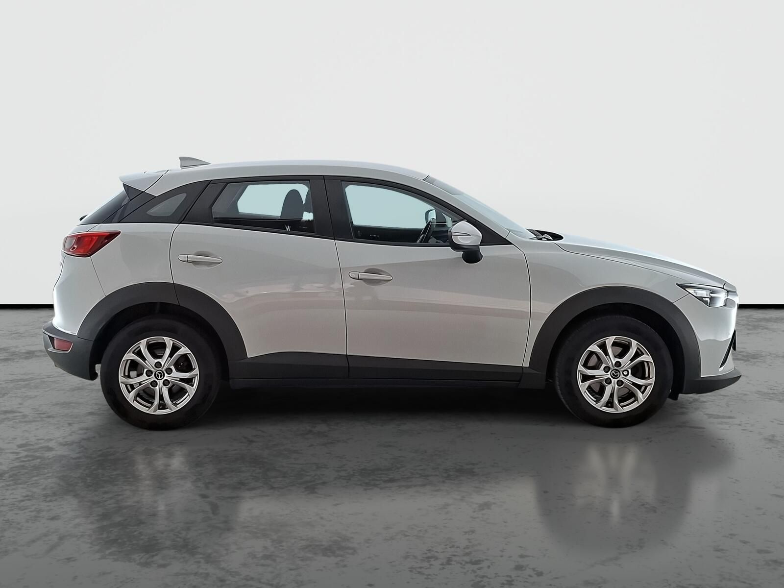 Mazda CX-3, 2.0 Skyactiv-G, ČR,1.maj - fotka 6