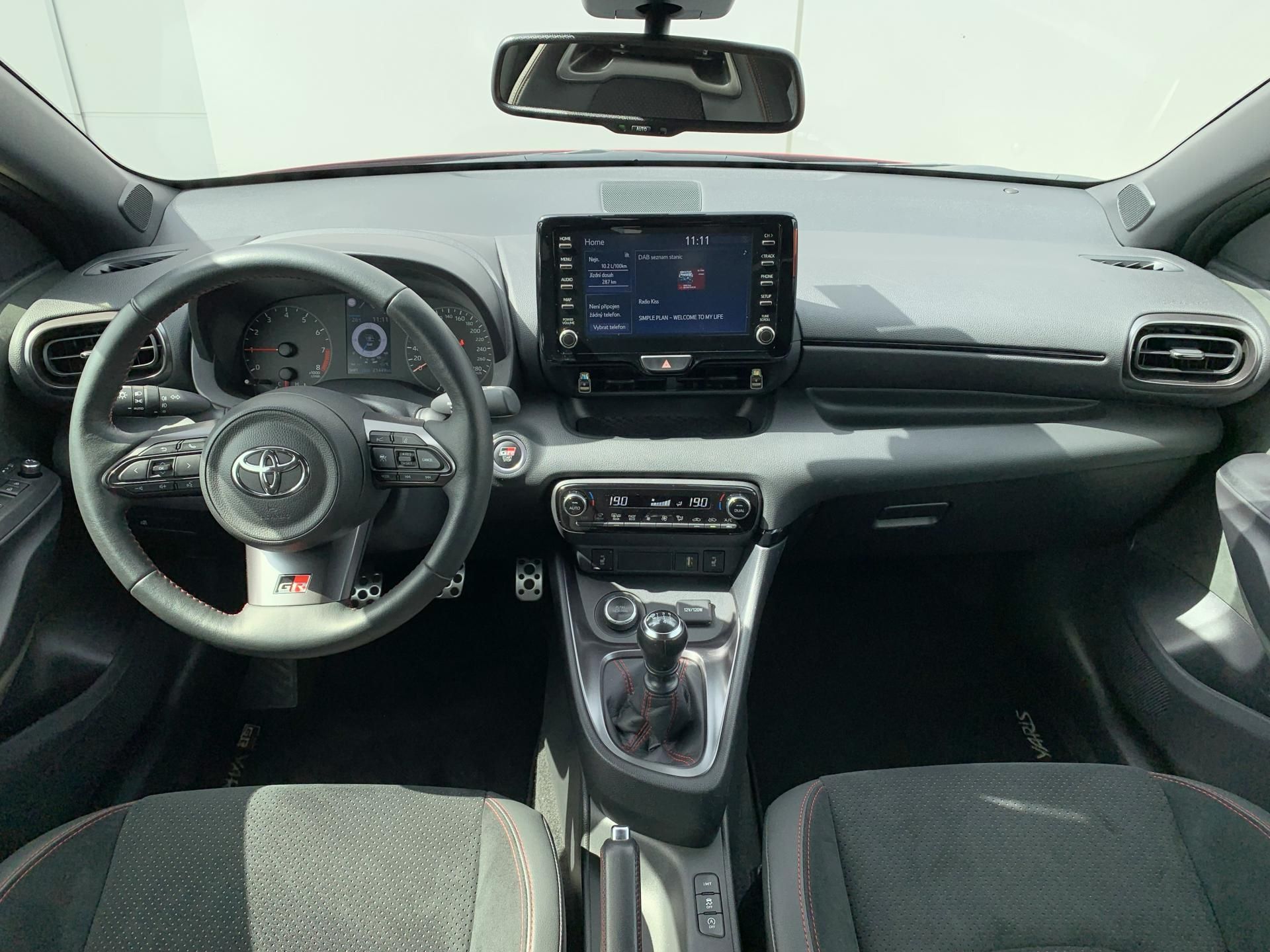 Toyota GR Yaris, GR DYNAMIC 4WD 1.6 TURBO 192kW - fotka 2