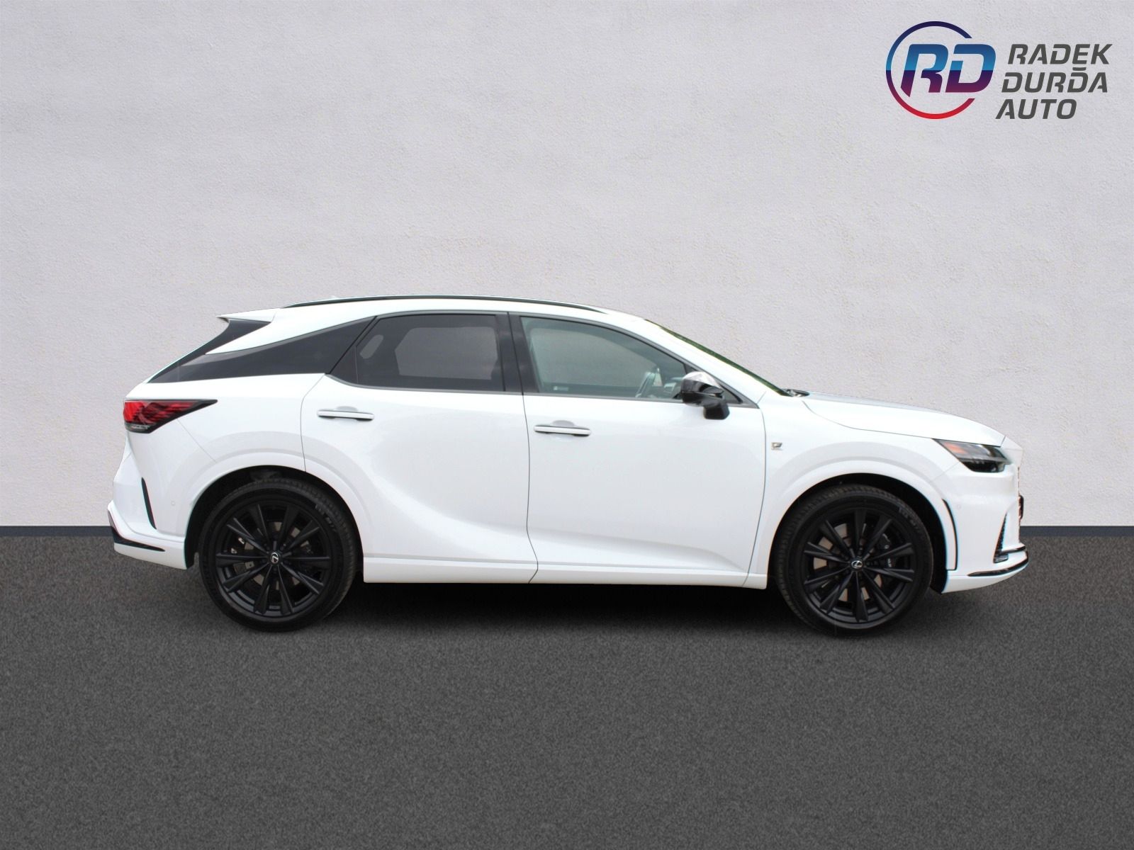 Lexus RX 500h, 1.MAJ,A/T,4x4,FSPORT+ - fotka 4