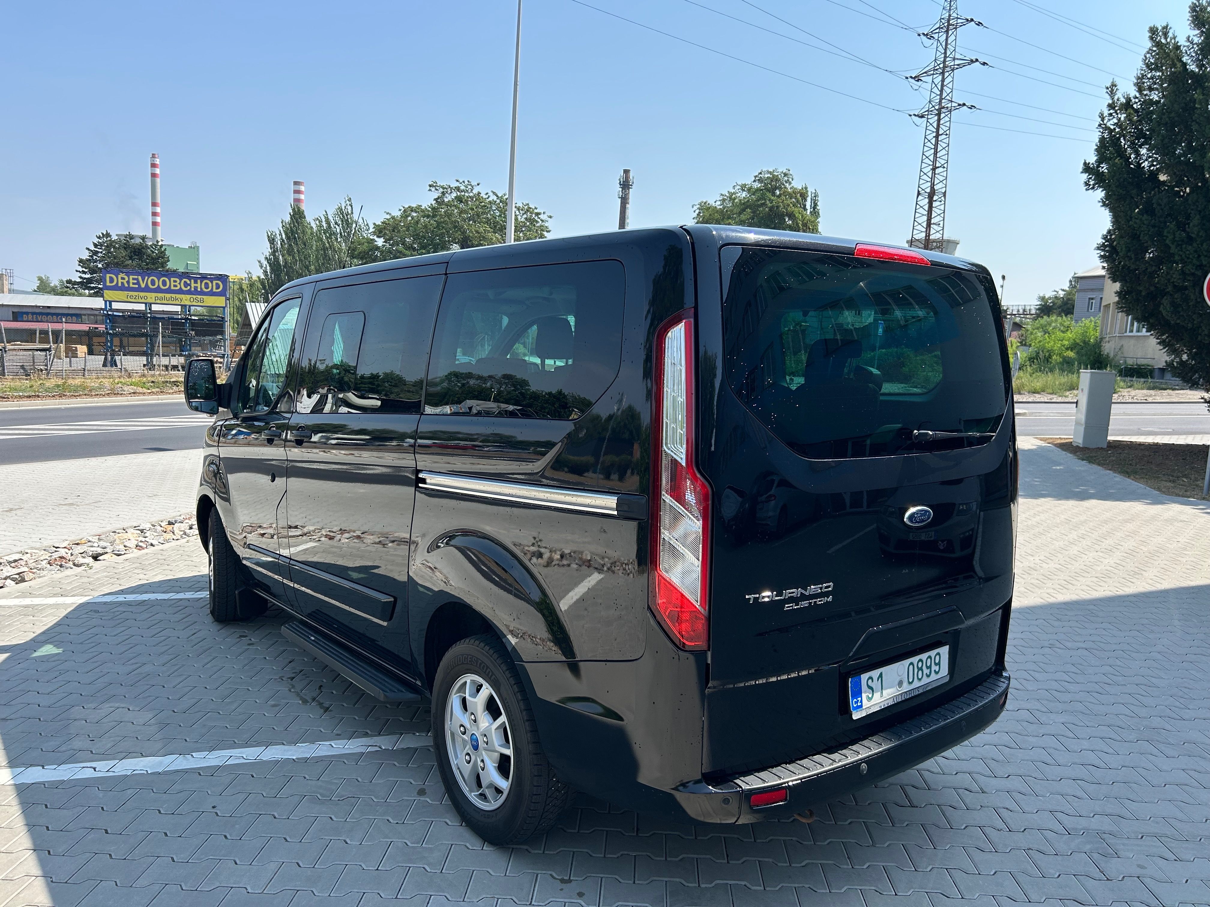 Ford Tourneo Custom, 2.2 TDCI 114kw TITANIUM - fotka 5
