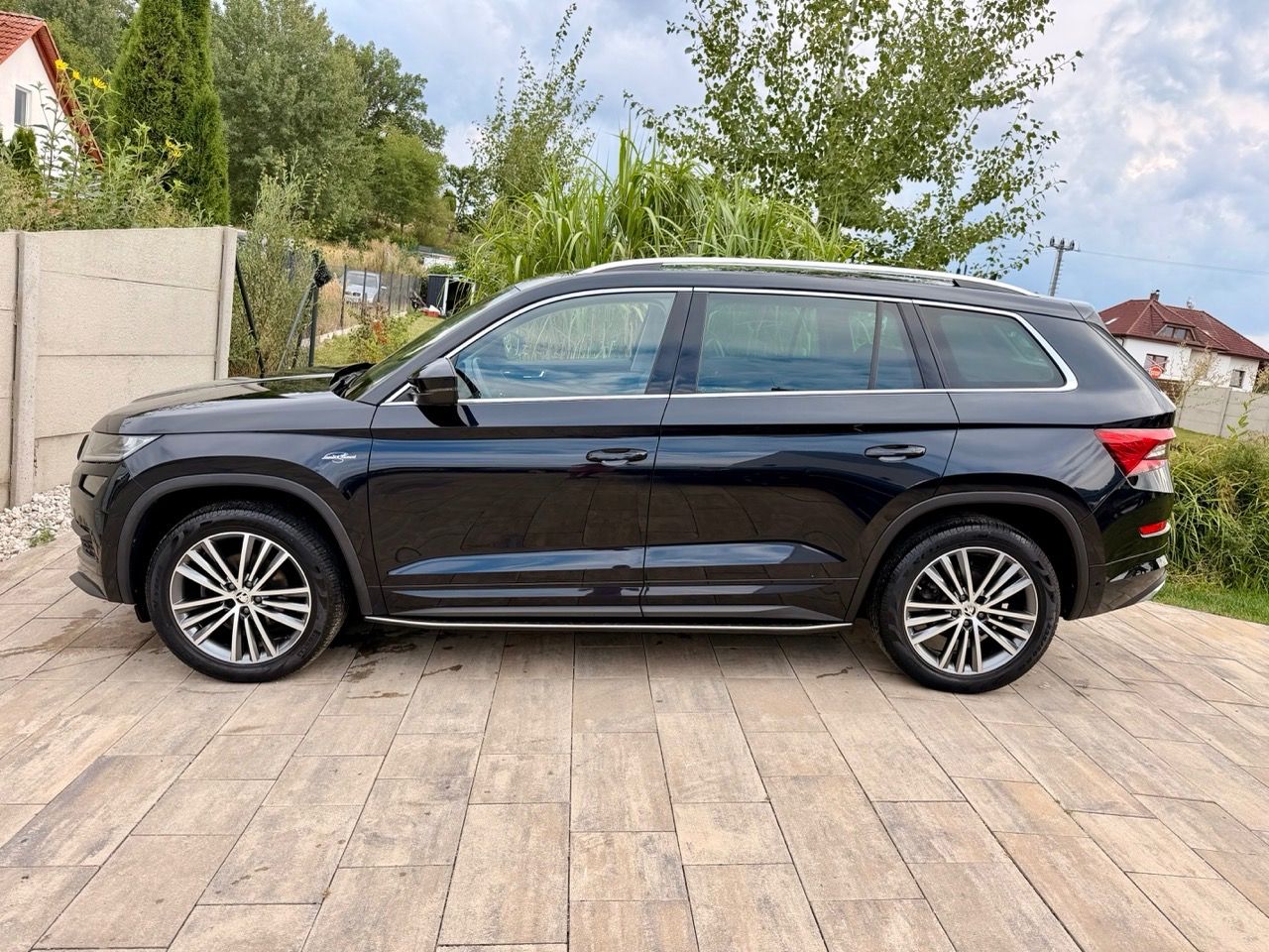 Škoda Kodiaq, L&K 4x4 DSG ČR-PANO-TZ-DPH - fotka 2