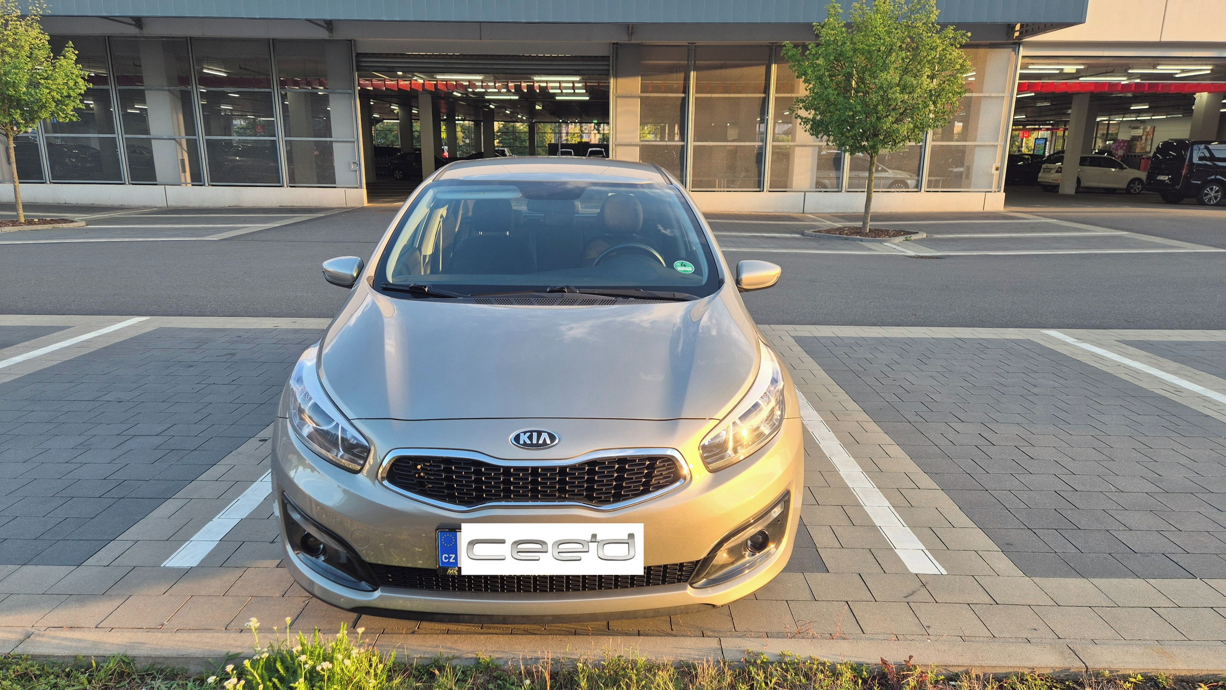 Kia Cee´d, 1.4 CVVT, Serv.kniha