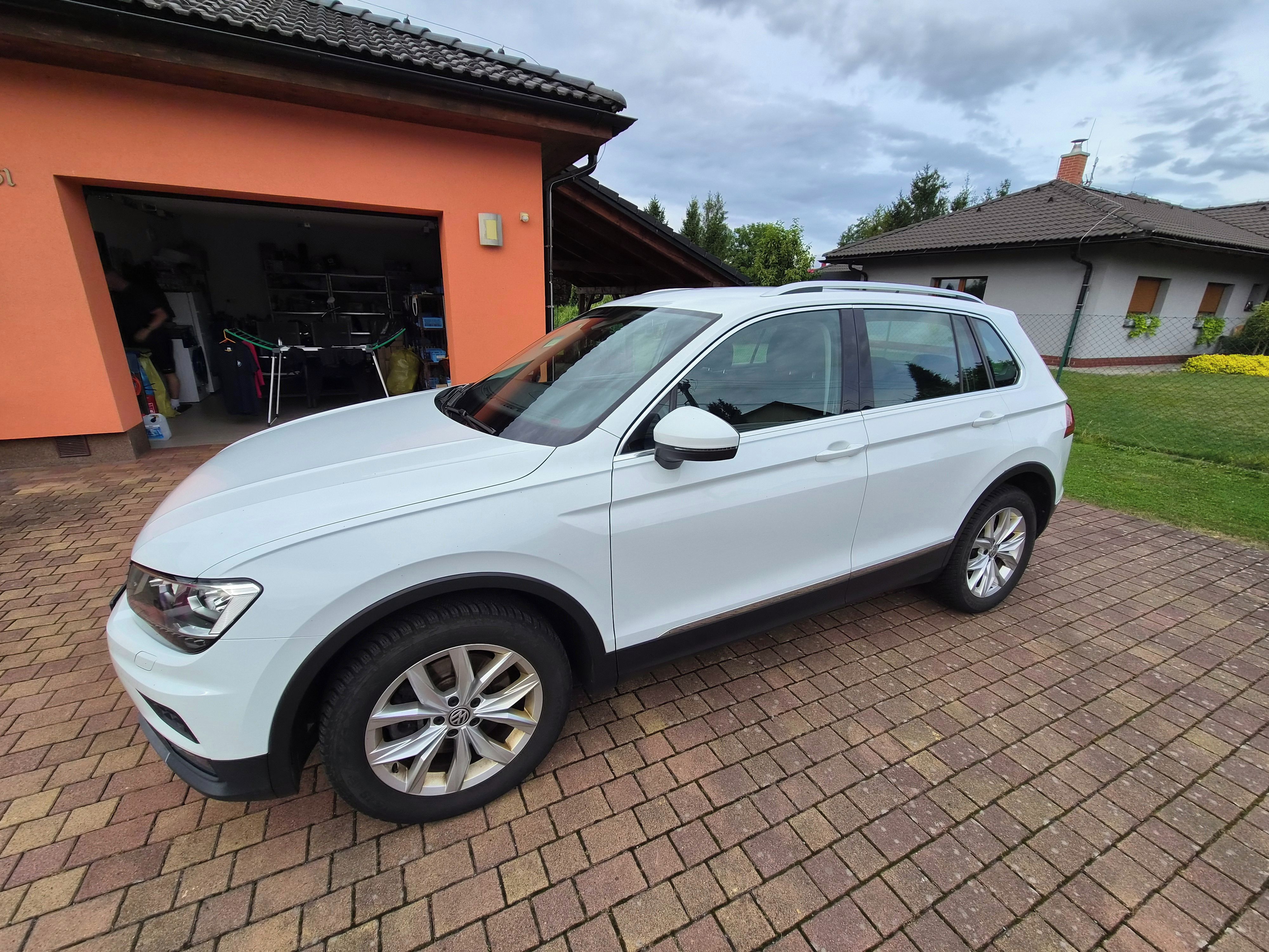 Volkswagen Tiguan, 2.0 BiTDI 176kw 4x4 - fotka 6