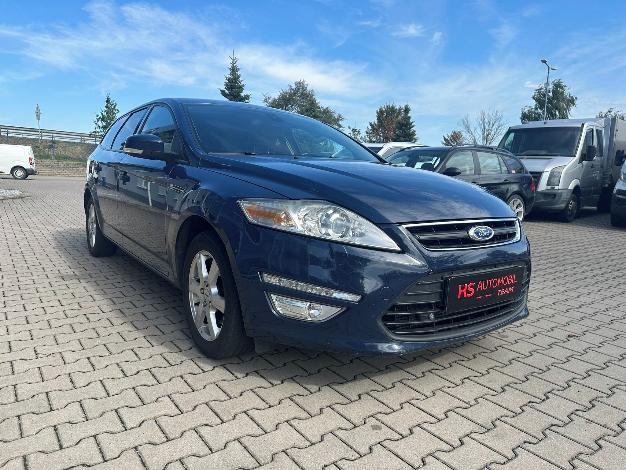 Ford Mondeo, Kombi 2,0D 103kW TREND - fotka 4