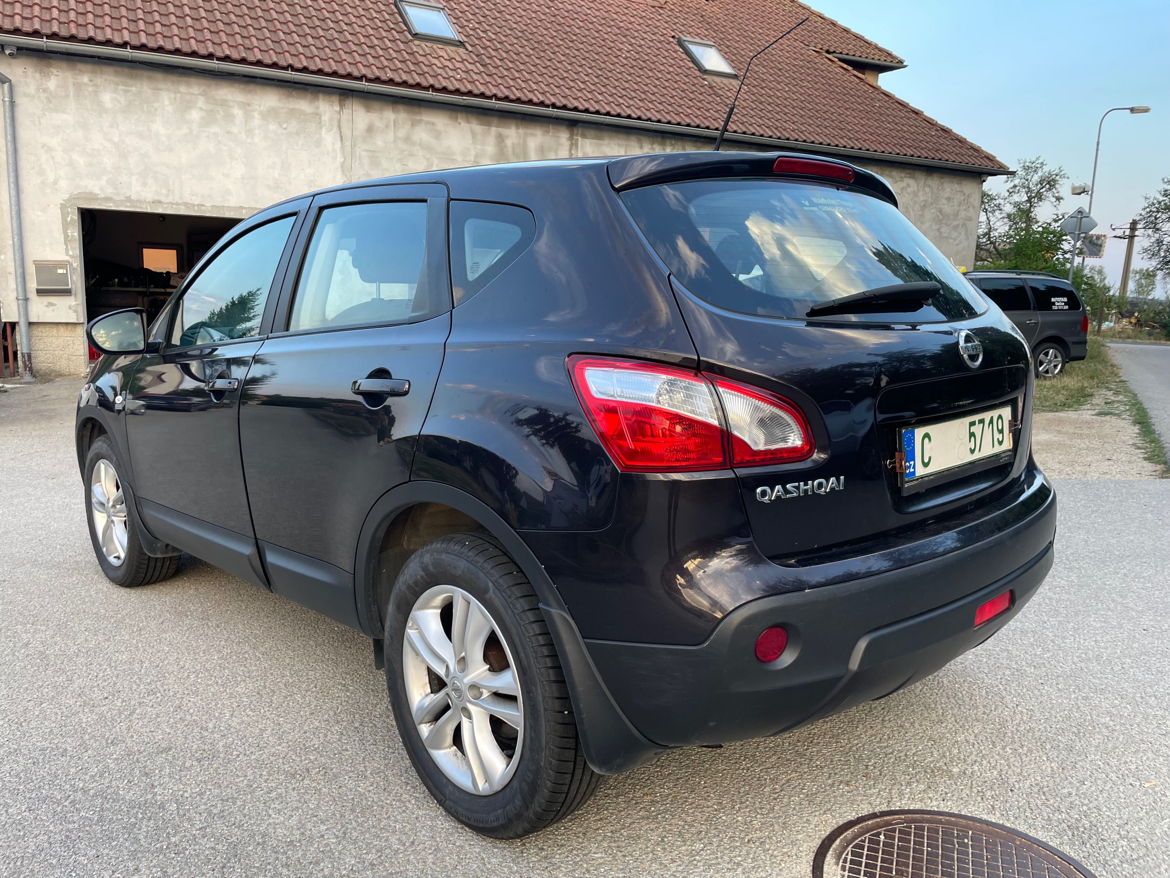 Nissan Qashqai, 1.6i - fotka 5
