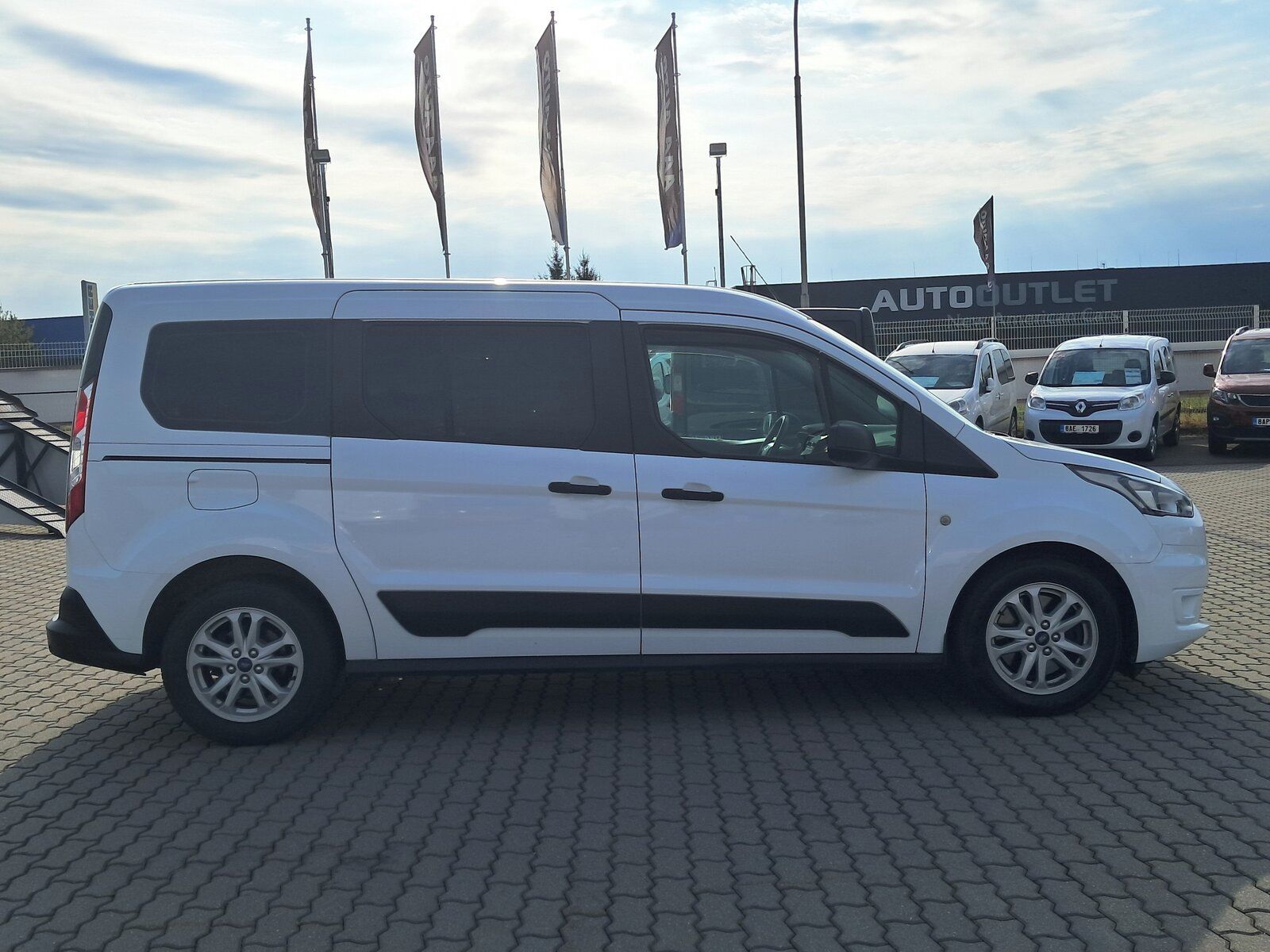 Ford Tourneo Connect, 1.5 EcoBlue, 5Míst, Klima, ČR - fotka 6