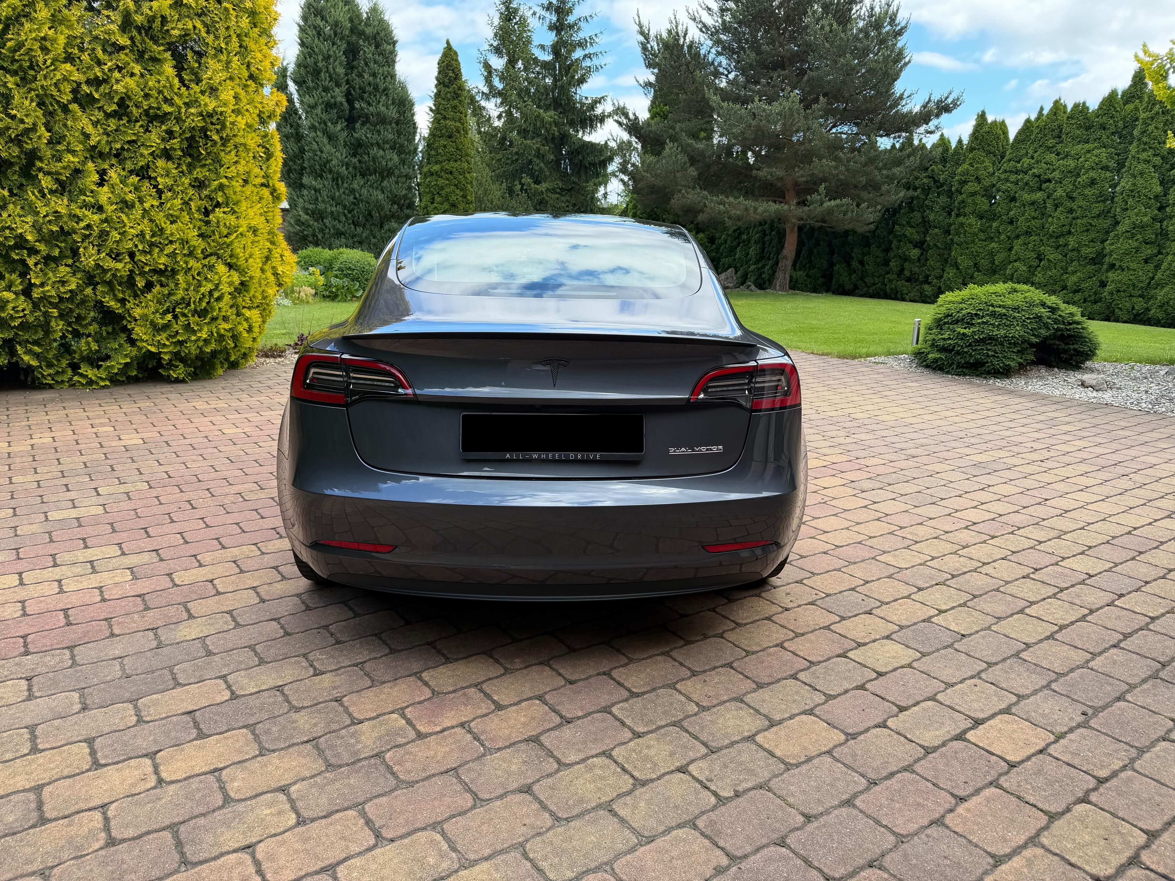 Tesla Model 3, Tesla 3 PERF SOH95%, 1.maj.ČR - fotka 2