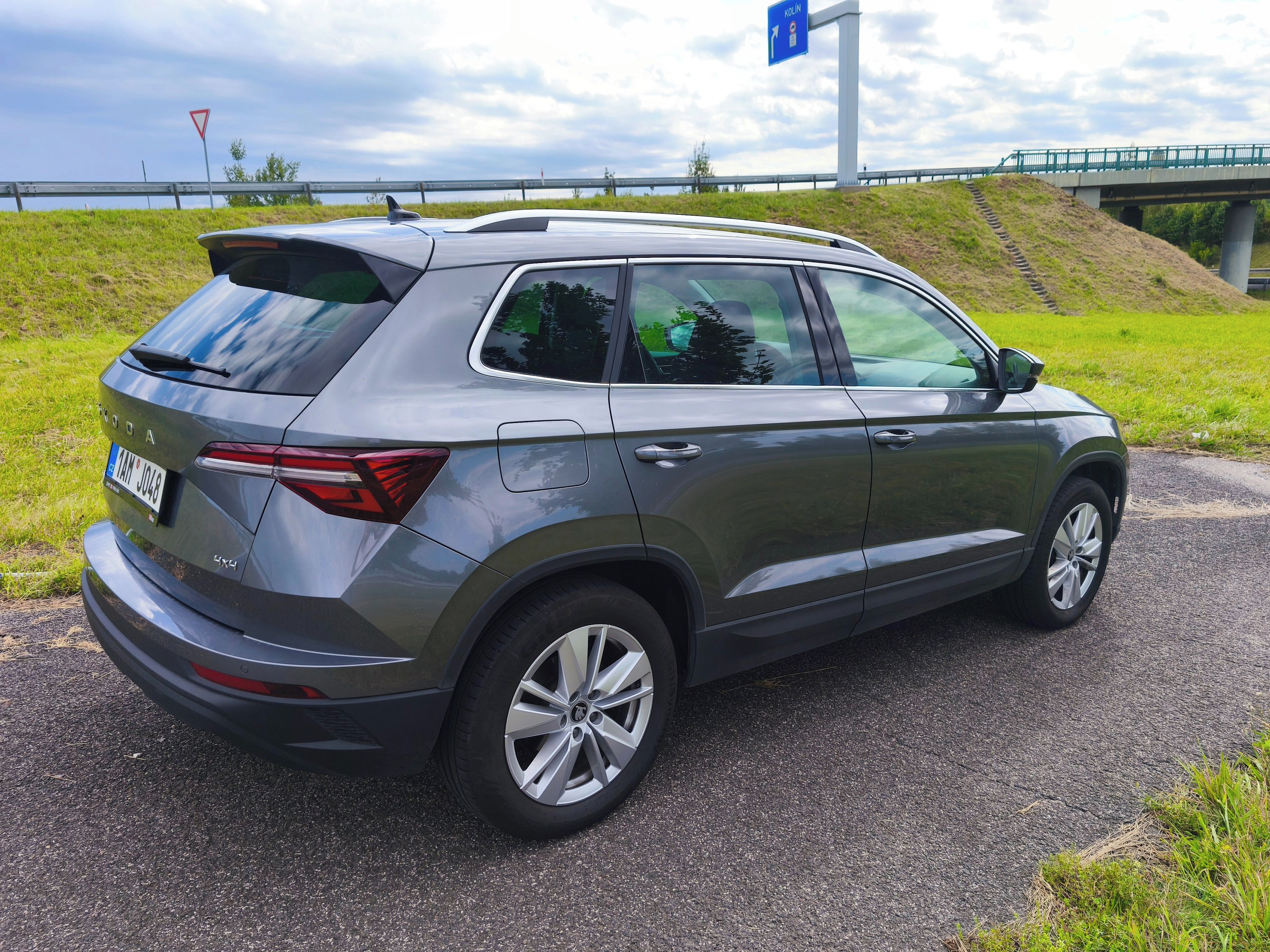 Škoda Karoq, Top Selection 2,0 TDI 4x4 - fotka 6