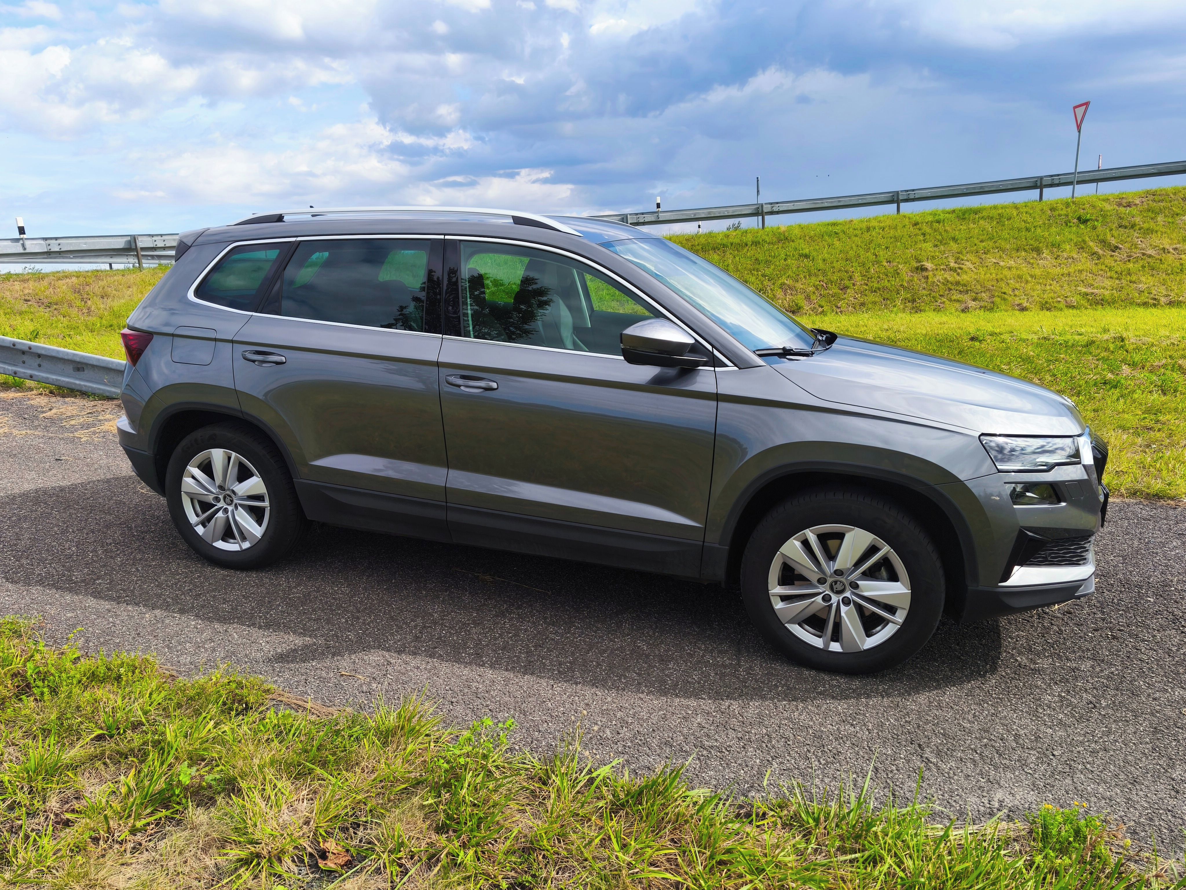 Škoda Karoq, Top Selection 2,0 TDI 4x4 - fotka 4