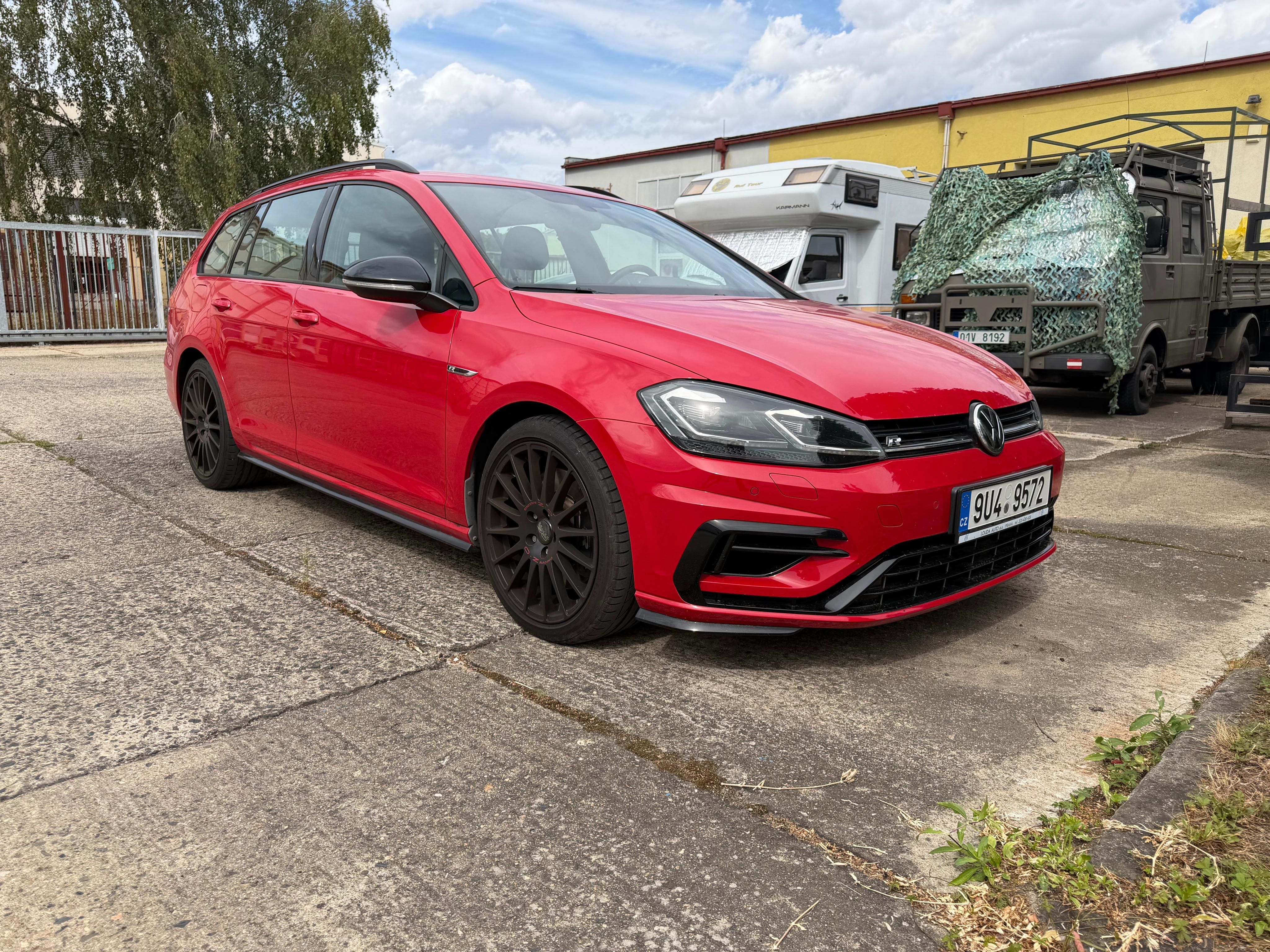 Volkswagen Golf, VW Golf Variant R