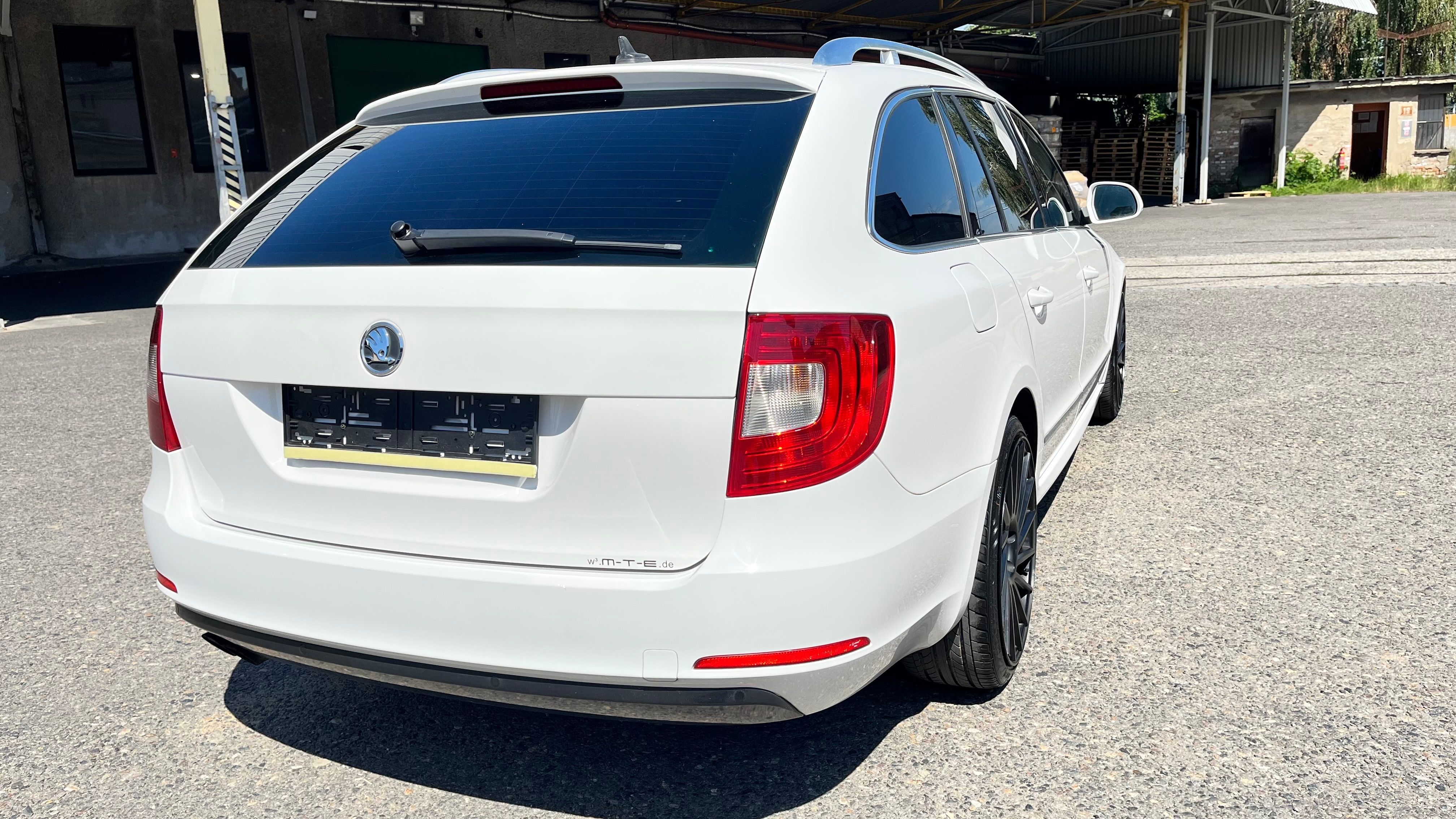 Škoda Superb, Škoda Superb Combi TDI - fotka 4