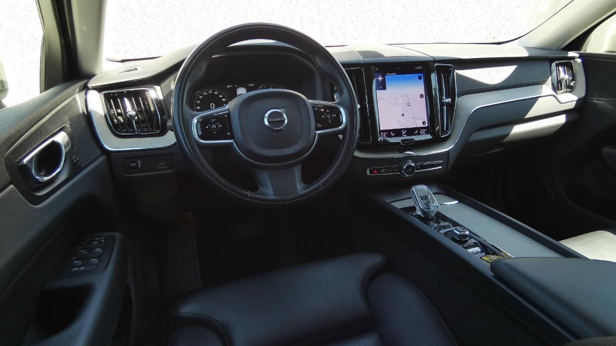 Volvo XC60, B4 AWD Inscription - fotka 5