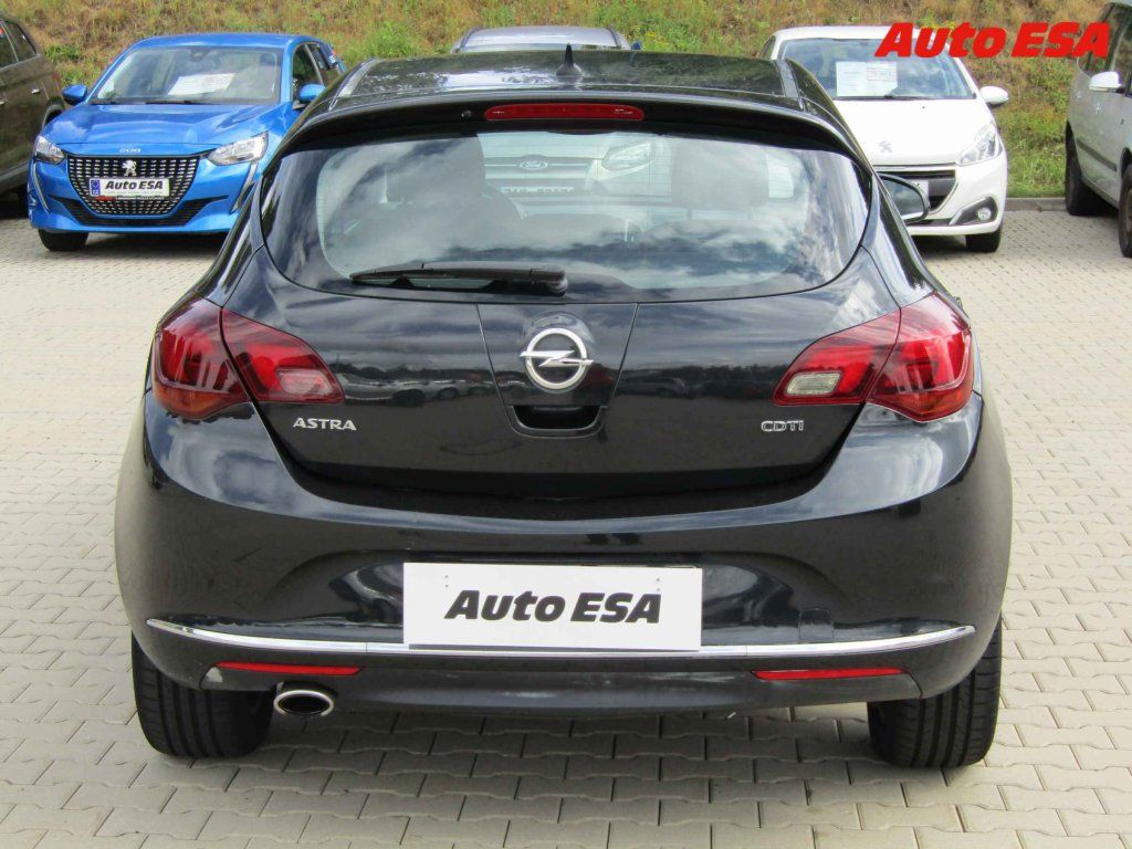 Opel Astra, 2.0D - fotka 5