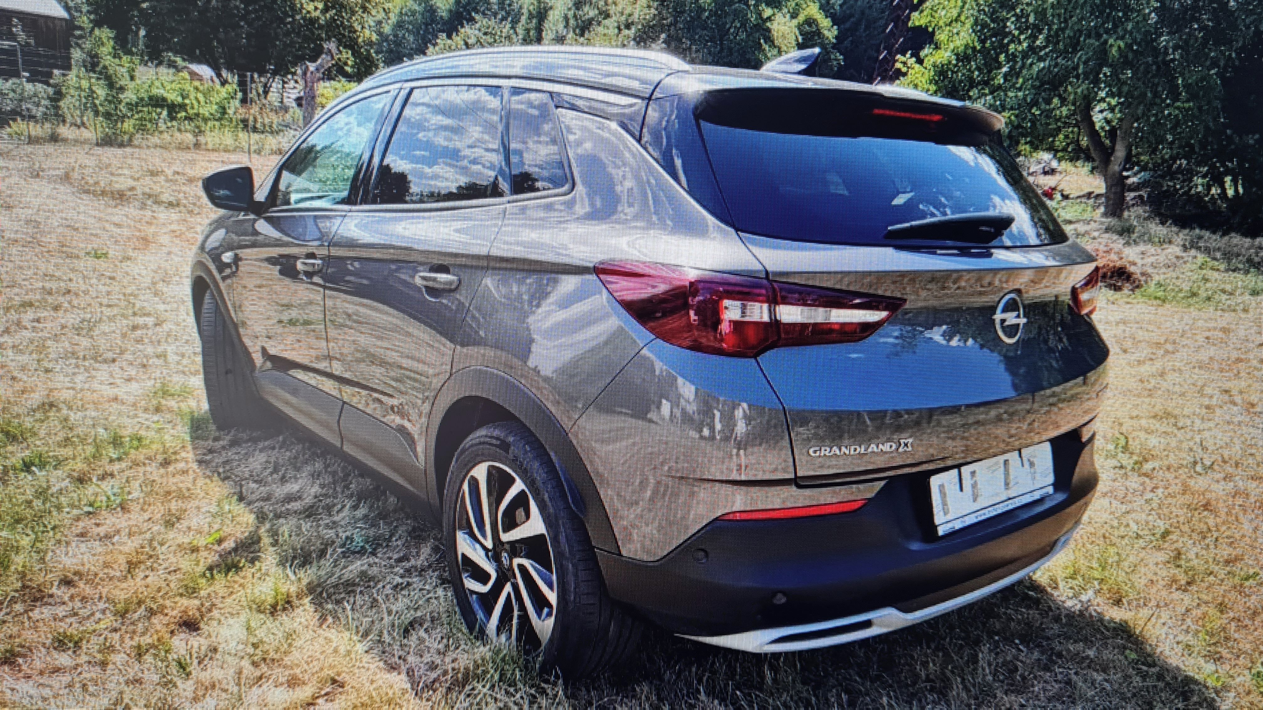Opel Grandland X, 1.6 diesel TOP STAV - fotka 4
