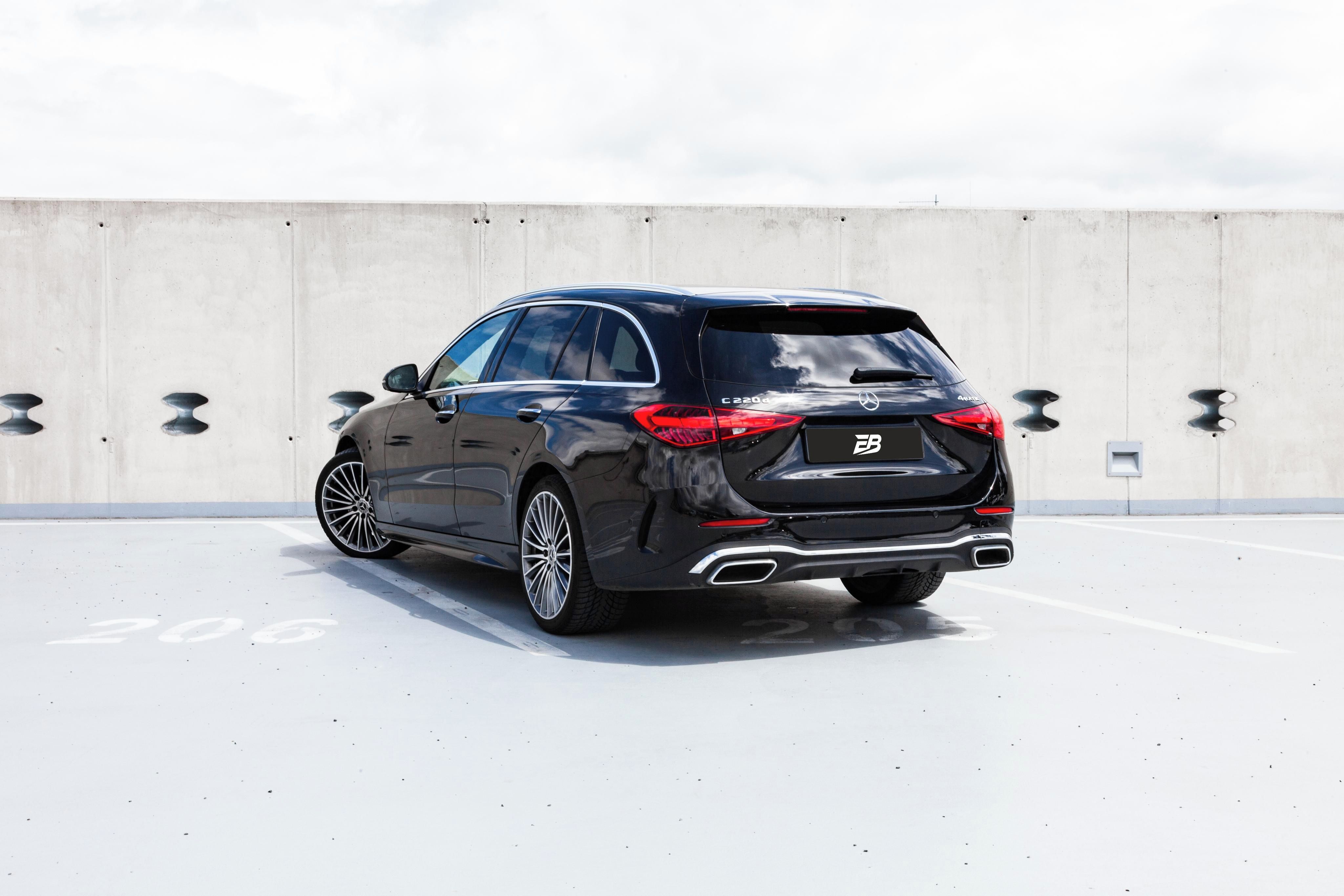Mercedes-Benz Třídy C, 220D 4M AMG Premium Tažné - fotka 6