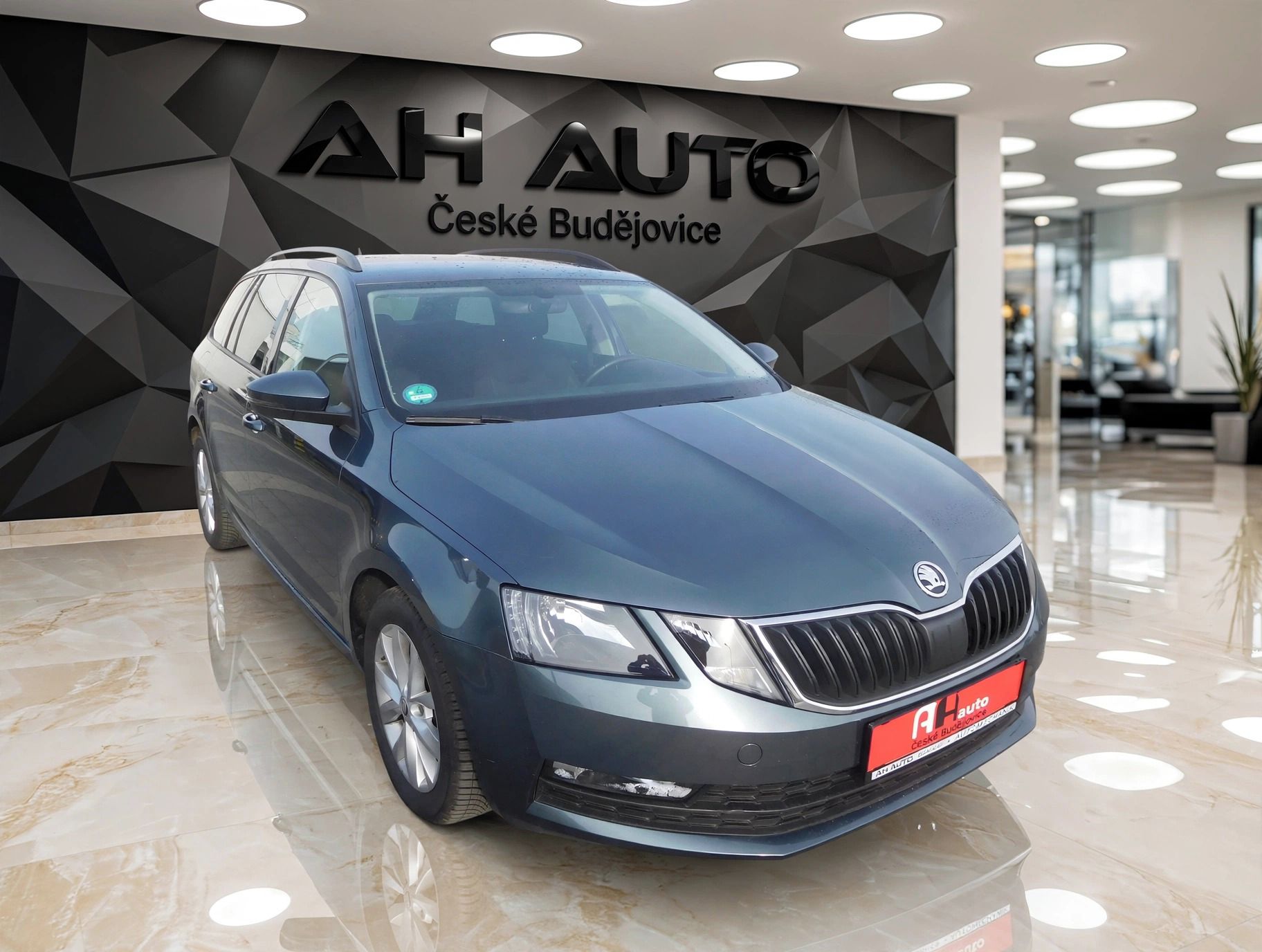 Škoda Octavia, 1.4 TSi Ambition, 110 kW, Navi - fotka 2