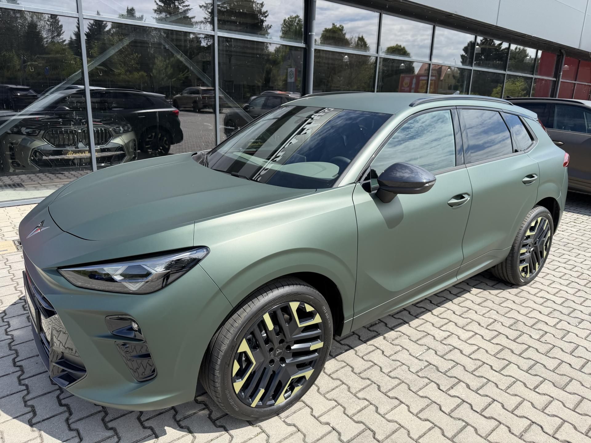 Cupra Terramar, 2.0TSI 150kW 4WD TRIBE NT IMPR - fotka 3