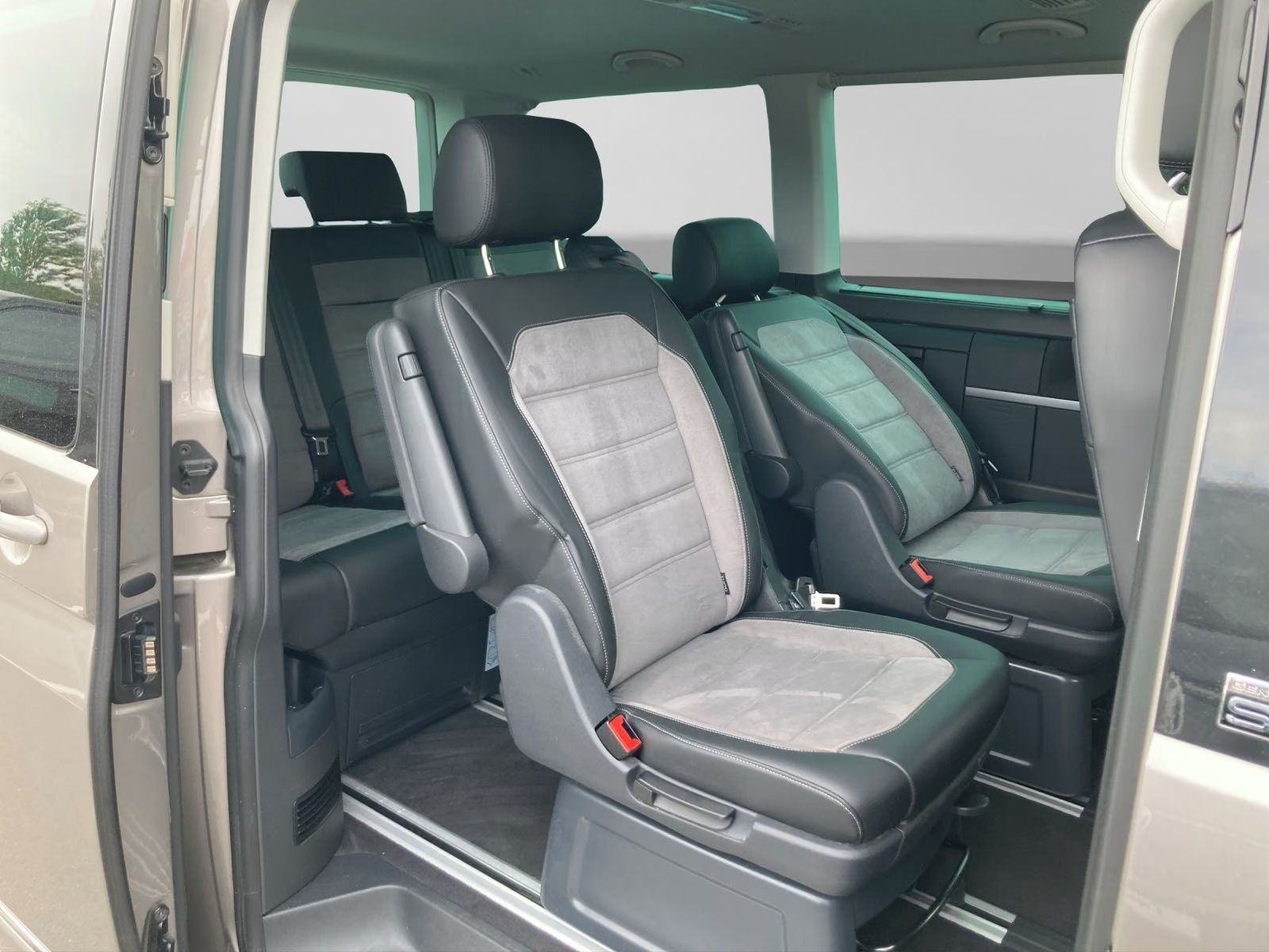 Volkswagen Multivan, T6.1 2.0 TDI  Generation Six - fotka 5