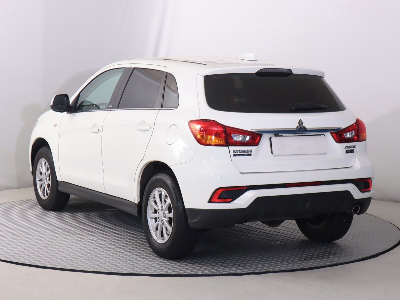 Mitsubishi ASX, 1.6 MIVEC, Elegance - fotka 4